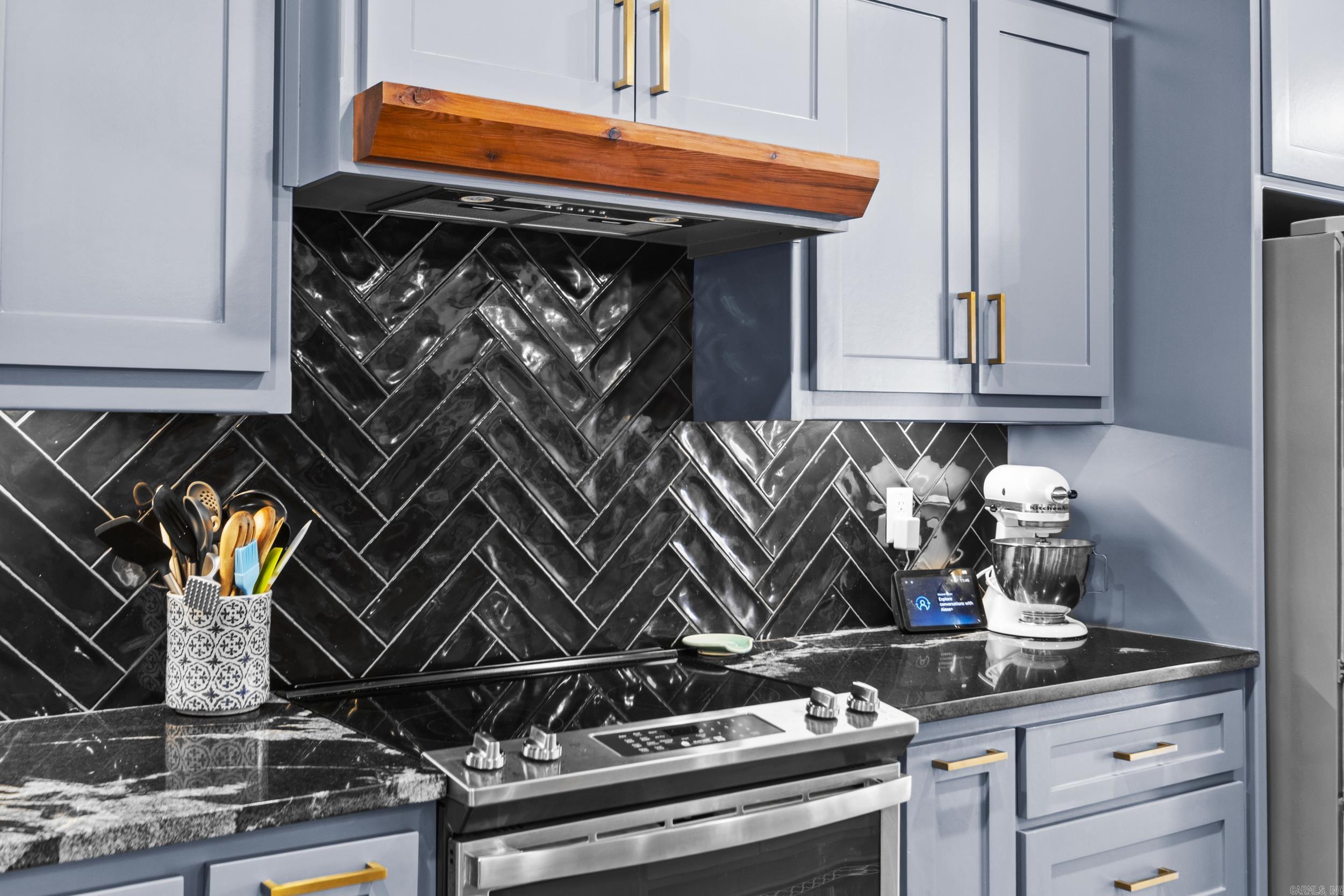 MOUNT TABOR ESTATES - Residential