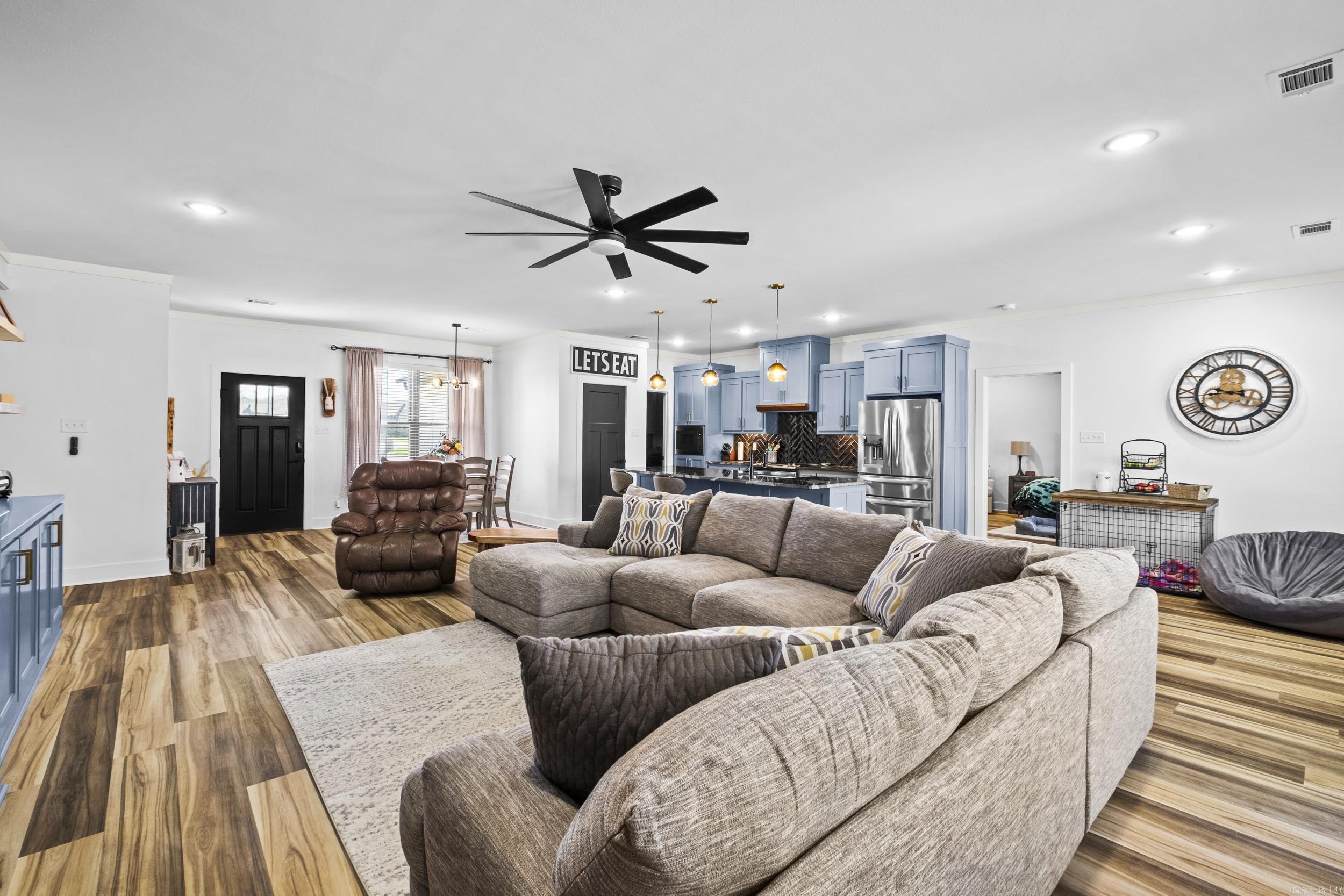 MOUNT TABOR ESTATES - Residential