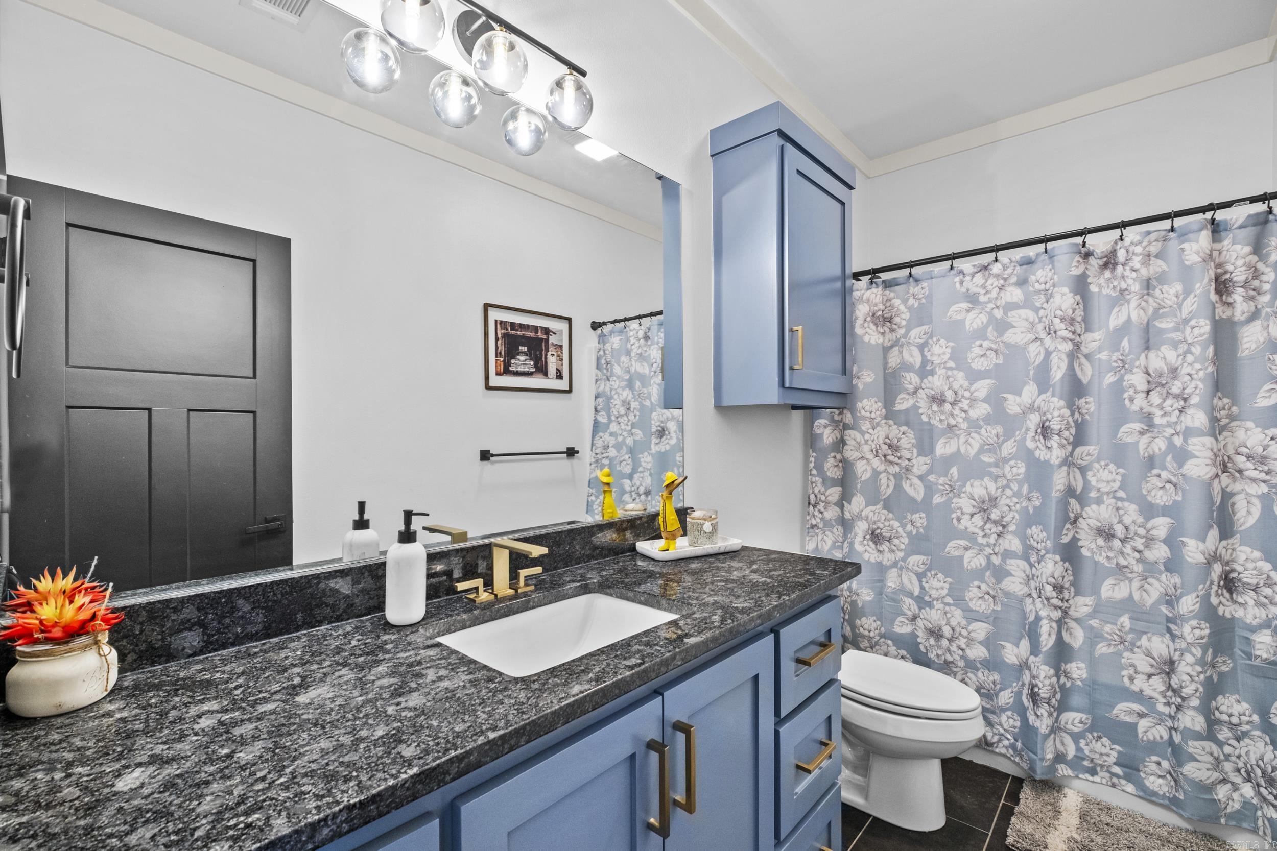 MOUNT TABOR ESTATES - Residential