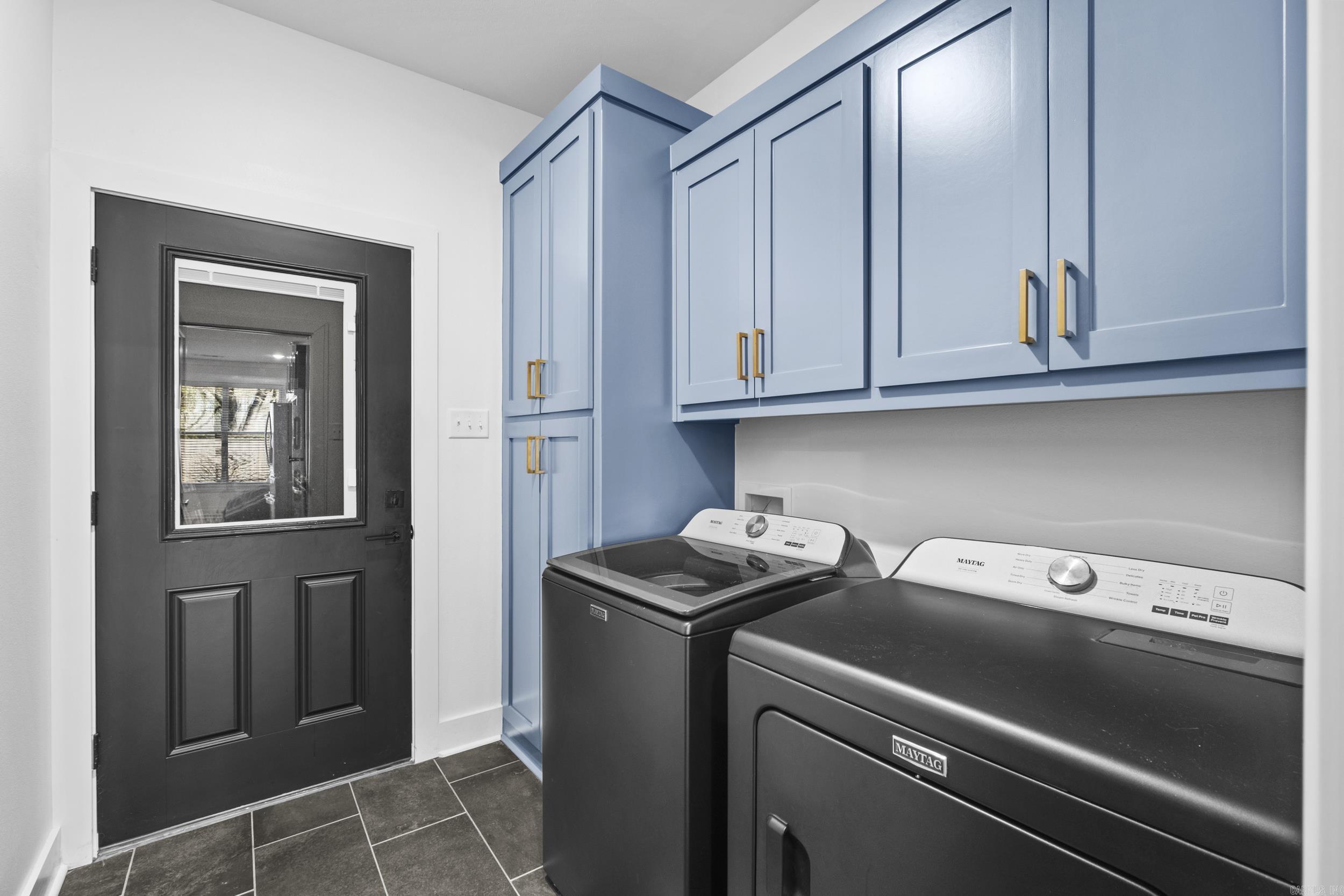 MOUNT TABOR ESTATES - Residential