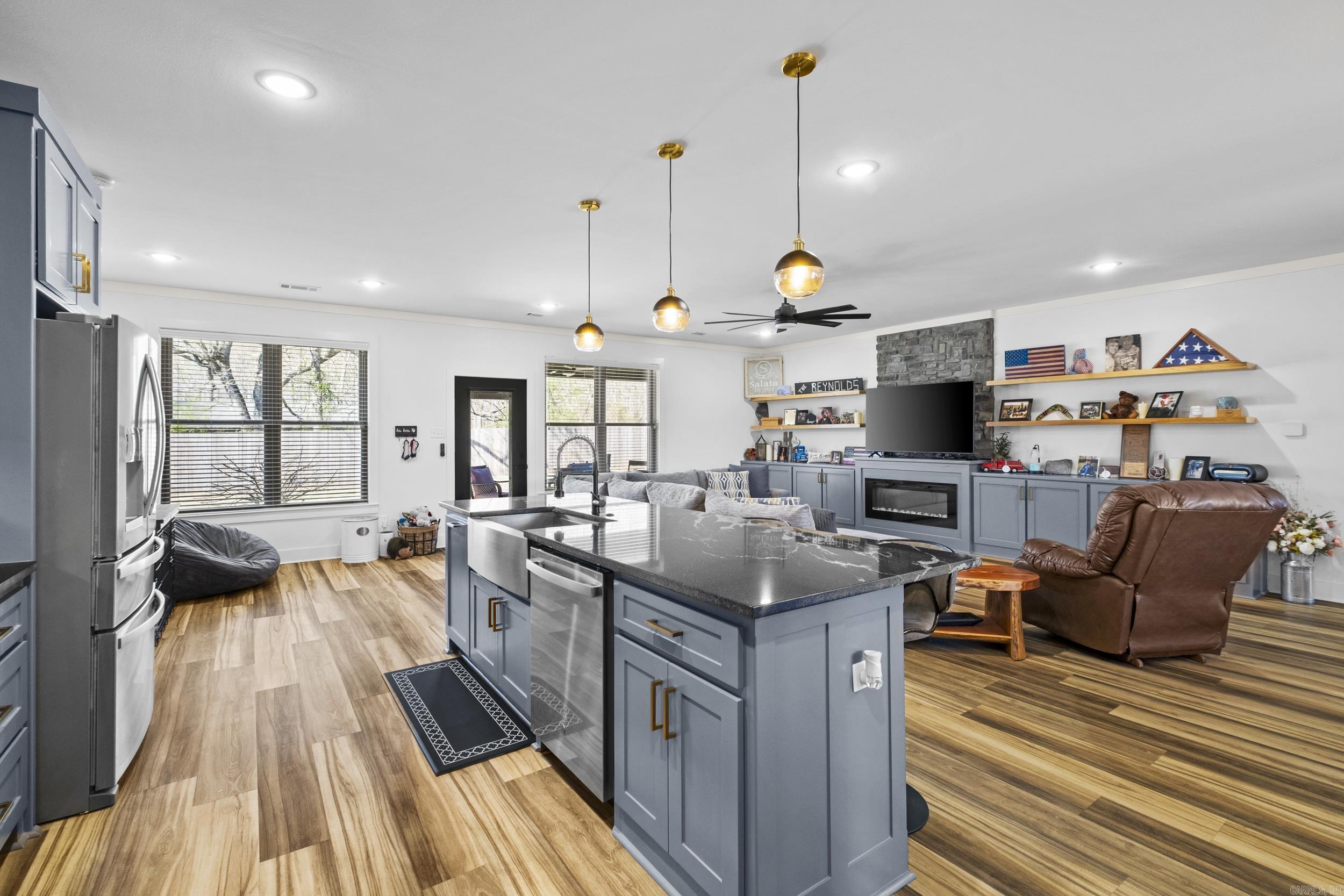 MOUNT TABOR ESTATES - Residential