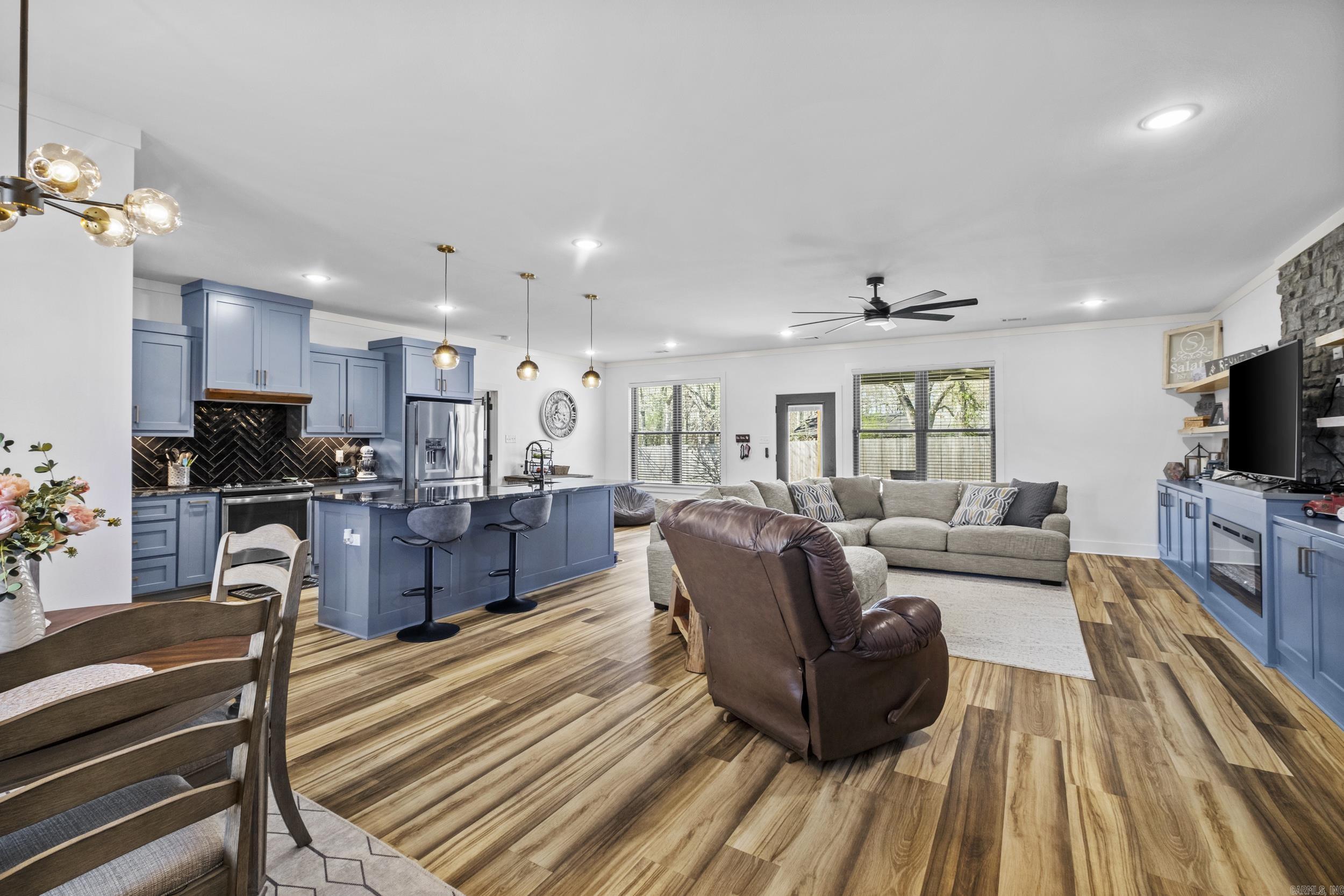 MOUNT TABOR ESTATES - Residential