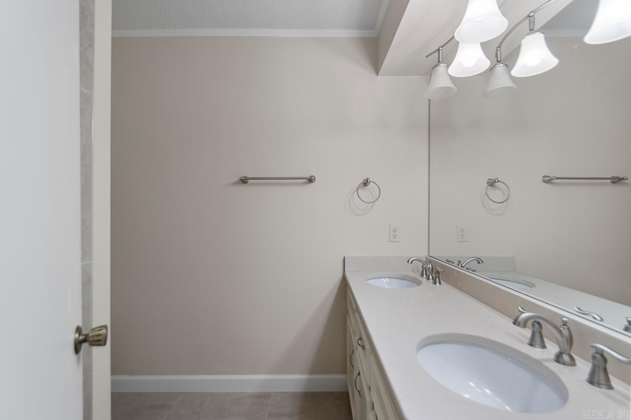 Leawood Mountain - Residential