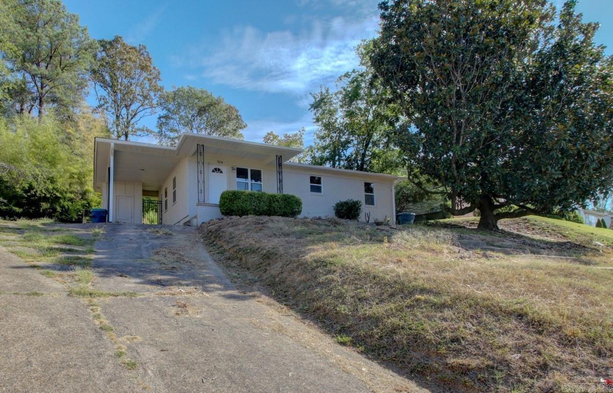 KINGWOOD PLACE - Residential