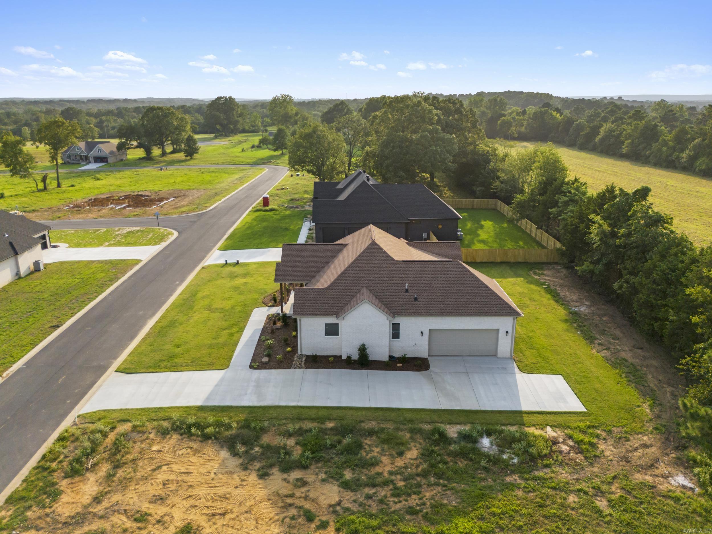 BELMONT ESTATES - Residential