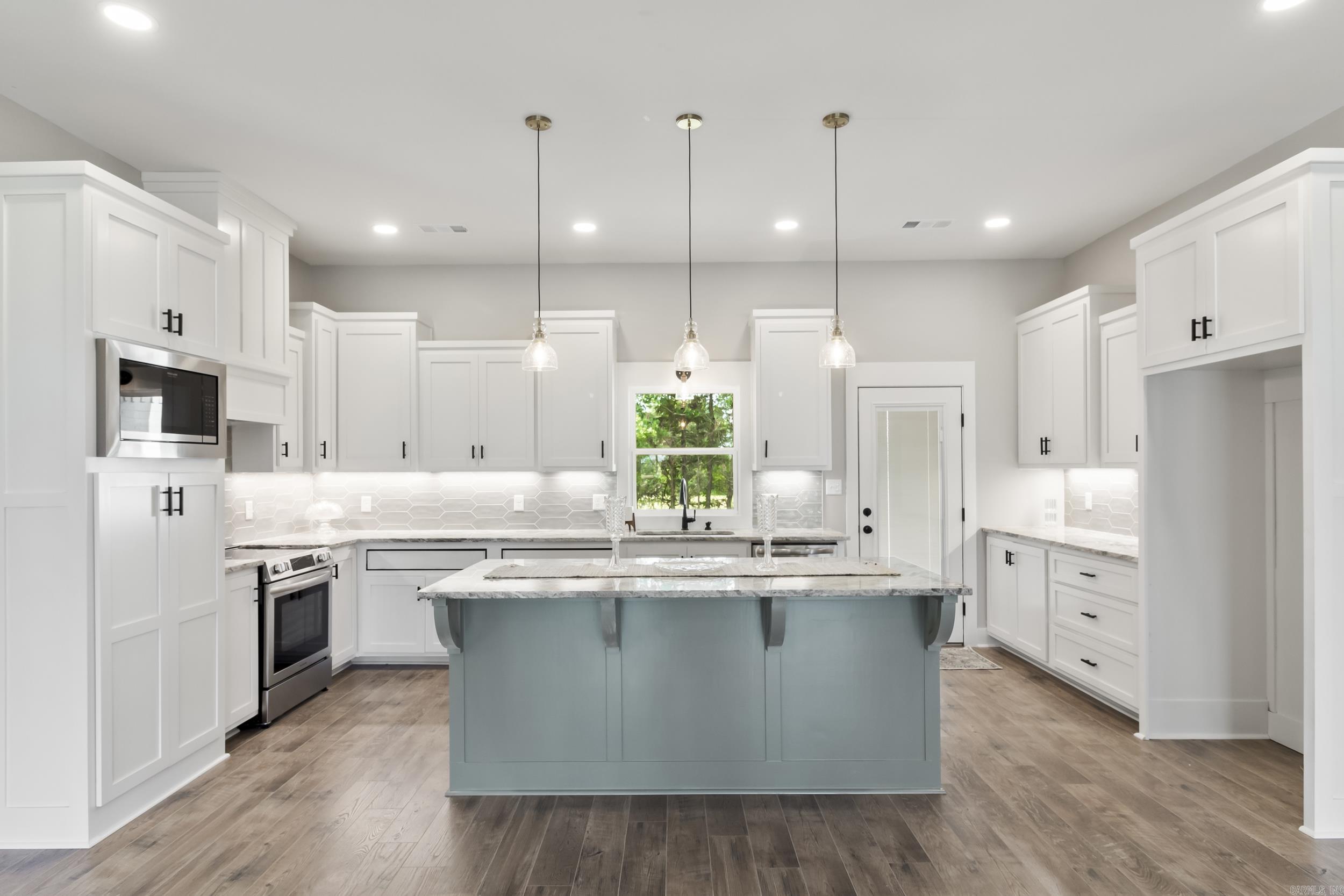 BELMONT ESTATES - Residential