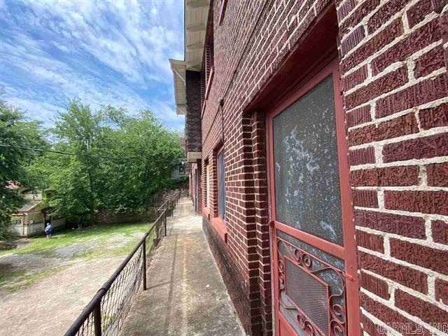 HSR BLK - Residential Income