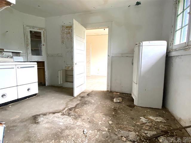 HSR BLK - Residential Income