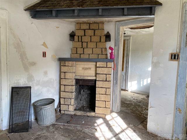 HSR BLK - Residential Income