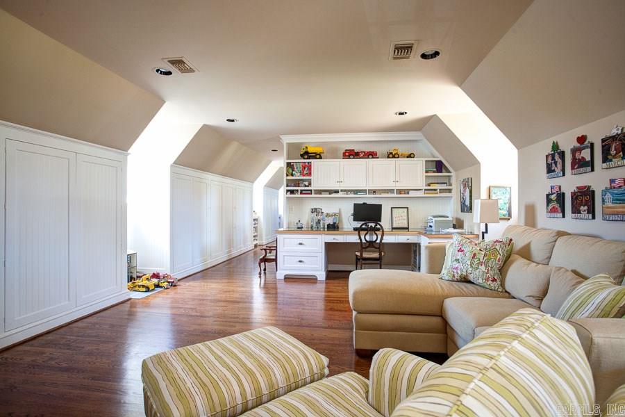 PLEASANT VALLEY - Residential