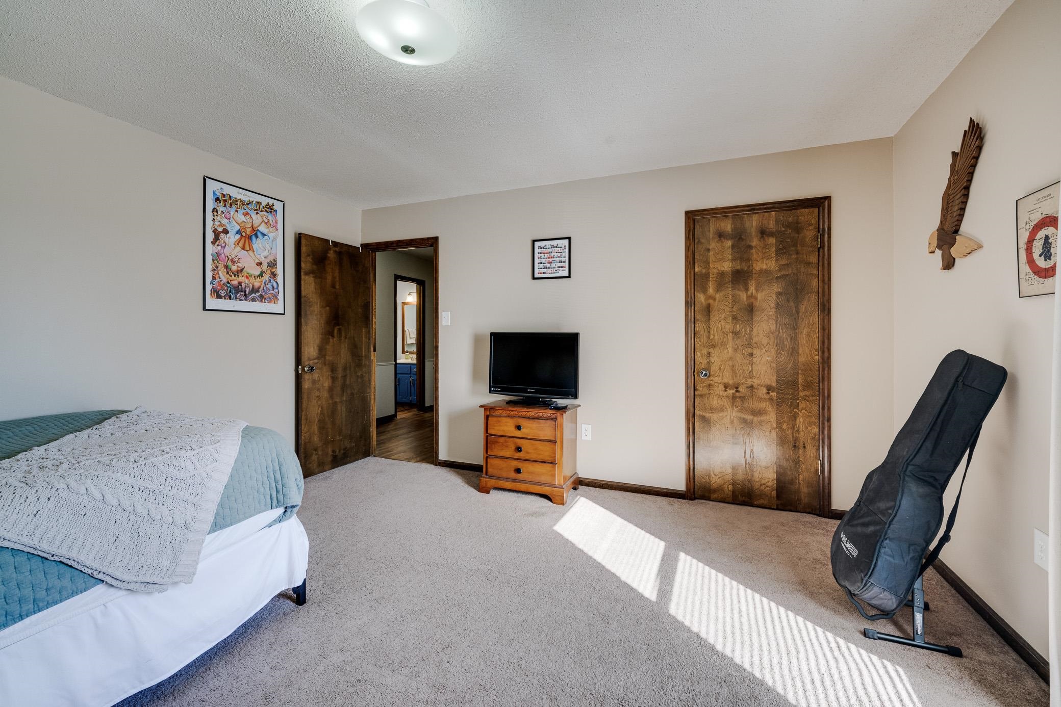 TUCKER CREEK - Residential