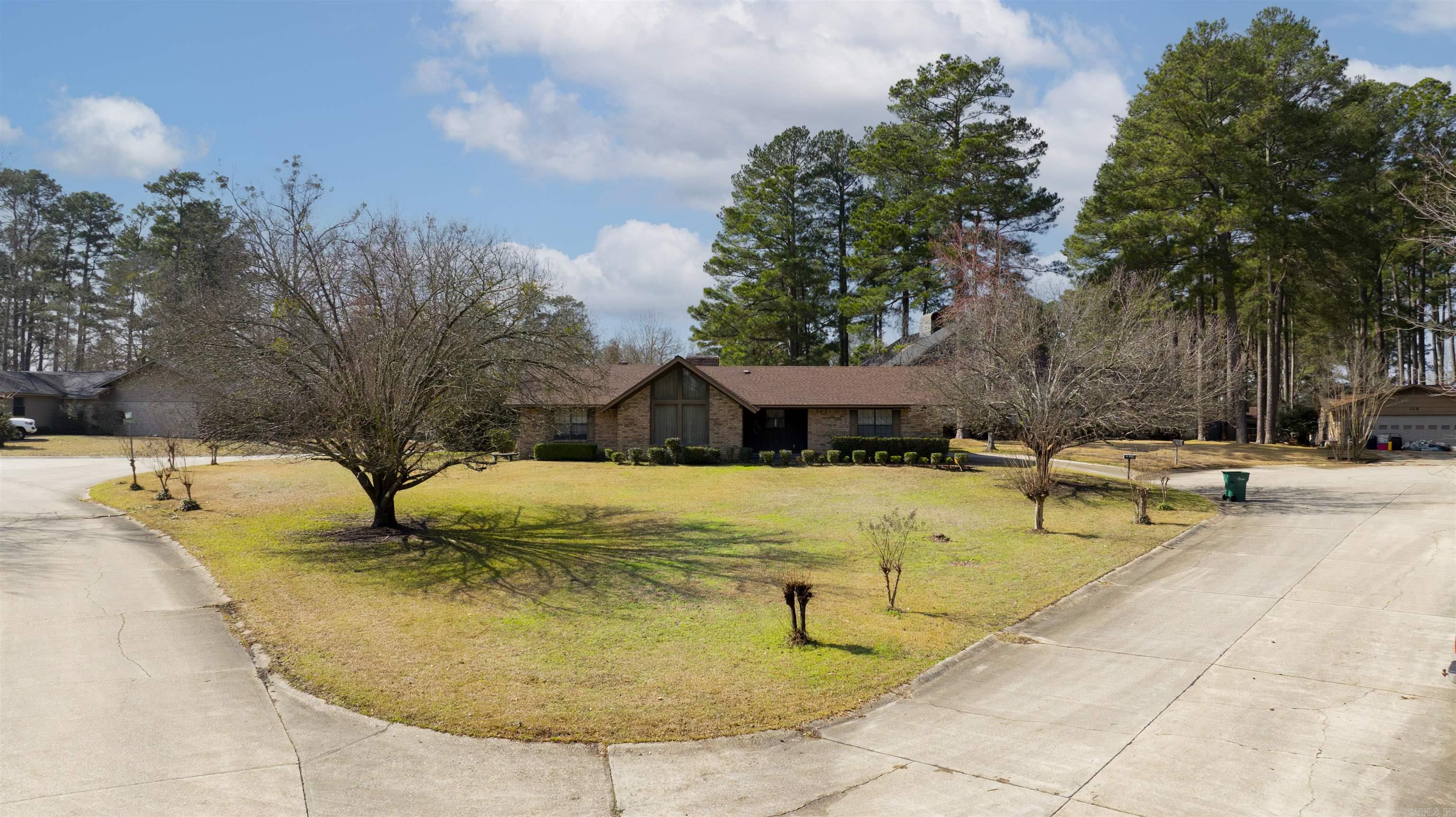 Raquet Club - Residential