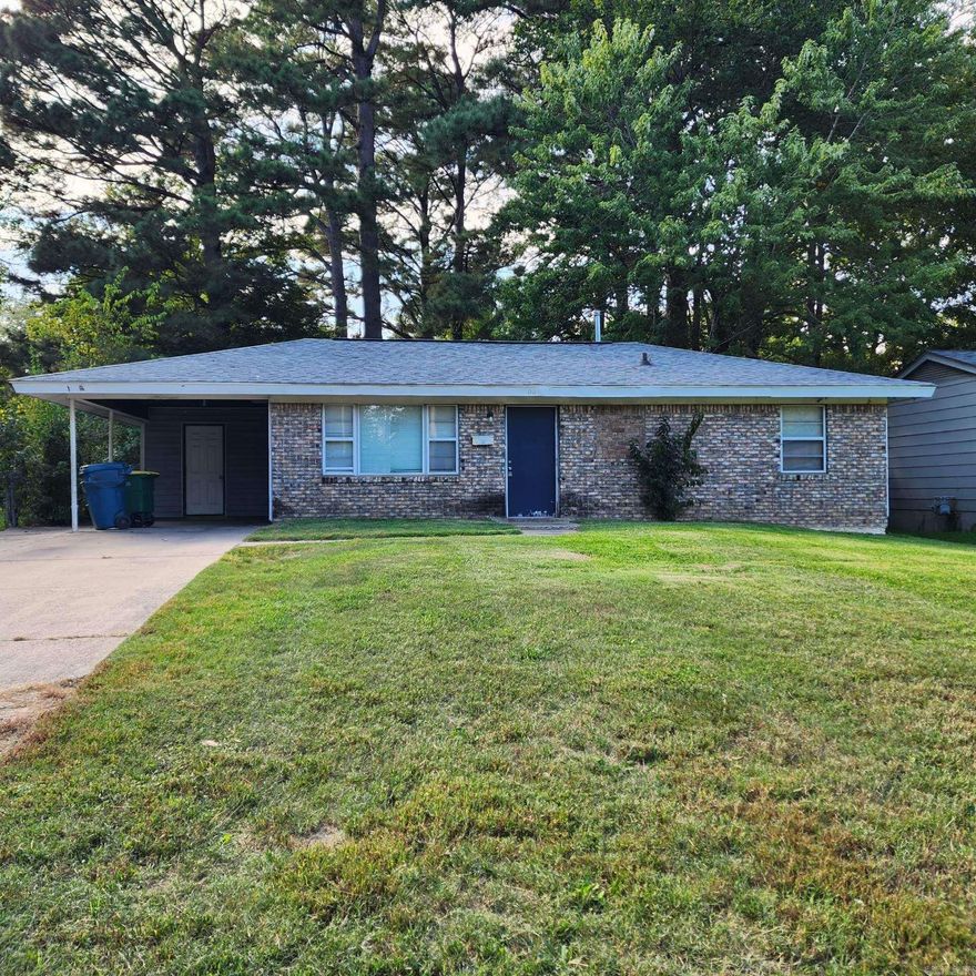 What are you waiting for? Why are you still renting. It's time to make a move to this cute 3 bedroom house. It wants a new owner. Located in a nice area with other well cared for homes. Let's make a deal. No Seller Property Disclosure available. Other investment properties include: 3709 W. 12th, 4101 W. 13th, 4512 W. 16th, 8920 W. 37th, 4020 Malloy, 2703 Madison and 2123 Bragg St. Agent check remarks.