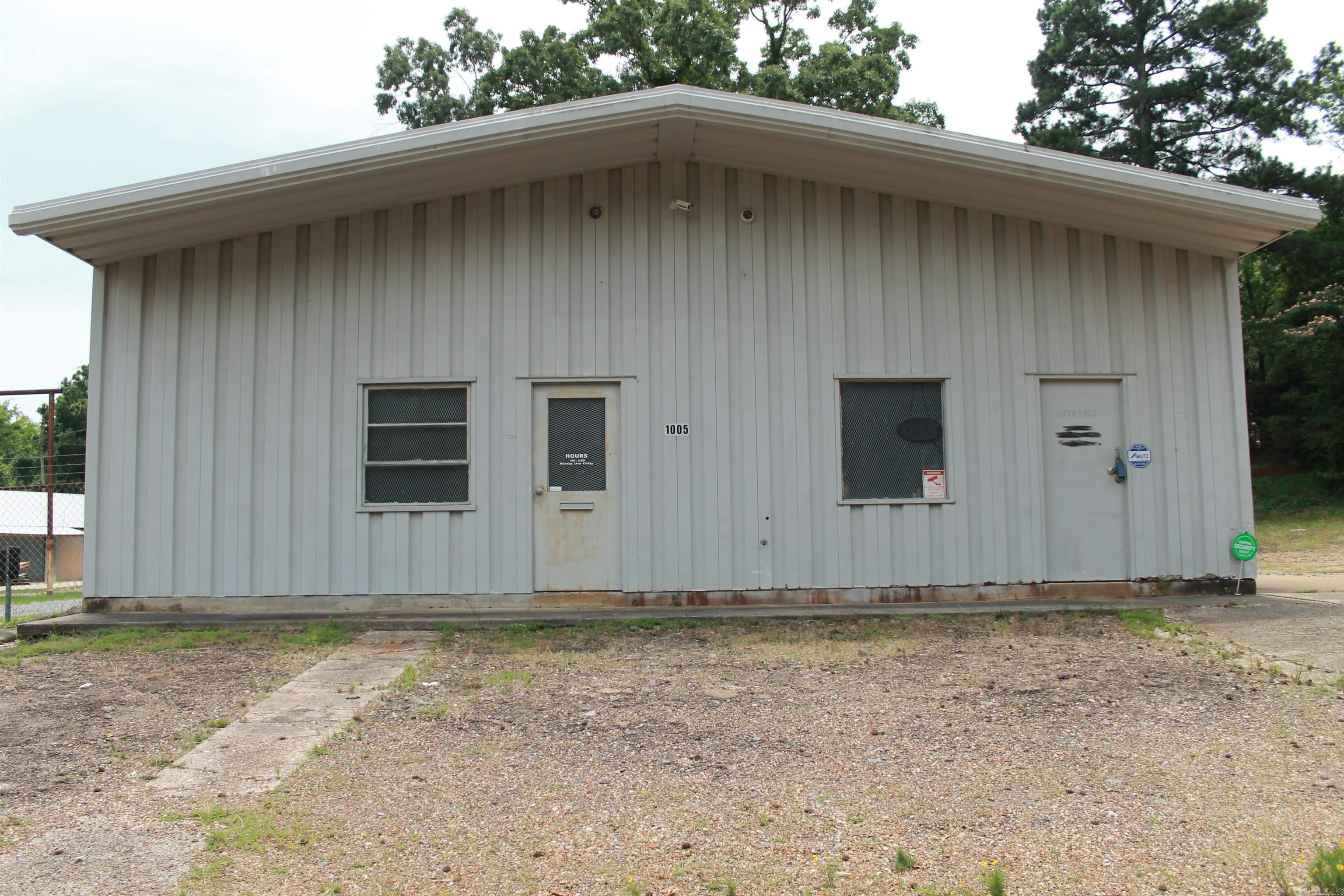 Auto mechanic shop at present; Large 2400 square feet metal building with extra lot for additional parking;