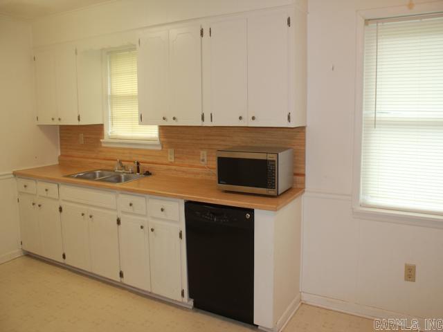 OAKWOOD MANOR - Residential