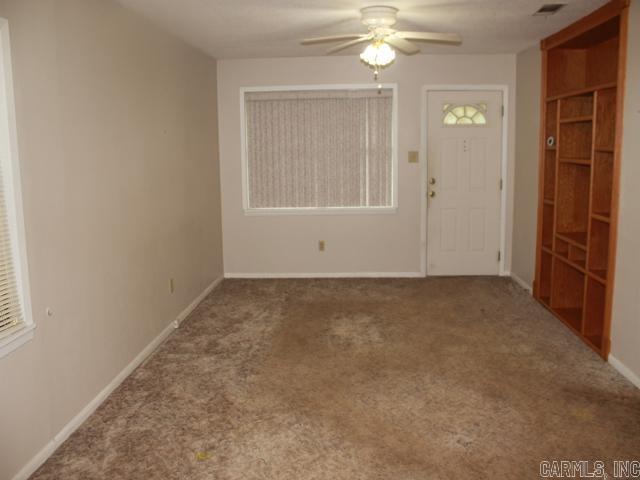 OAKWOOD MANOR - Residential