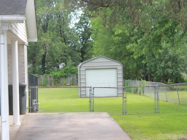 OAKWOOD MANOR - Residential