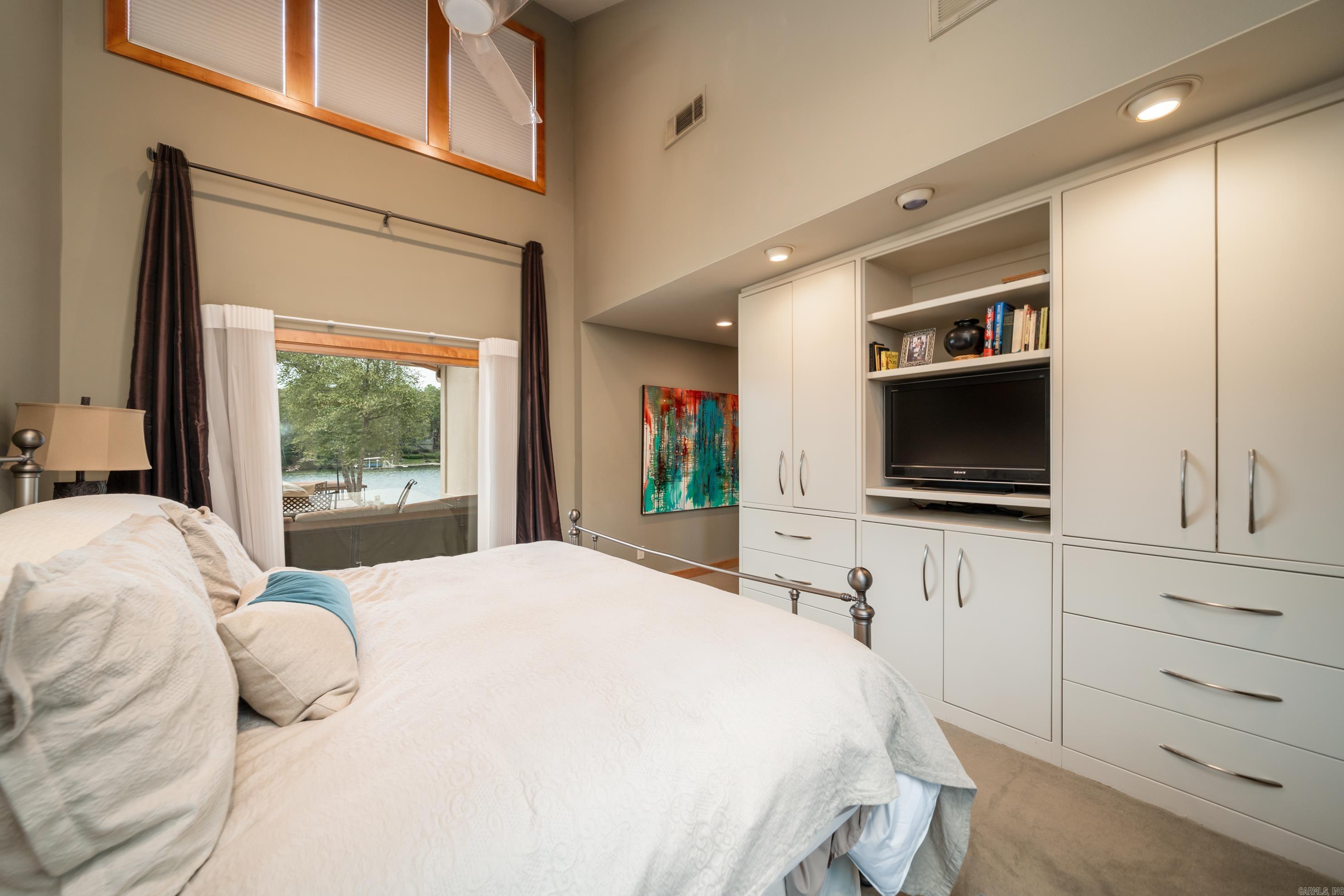 Noe - Residential