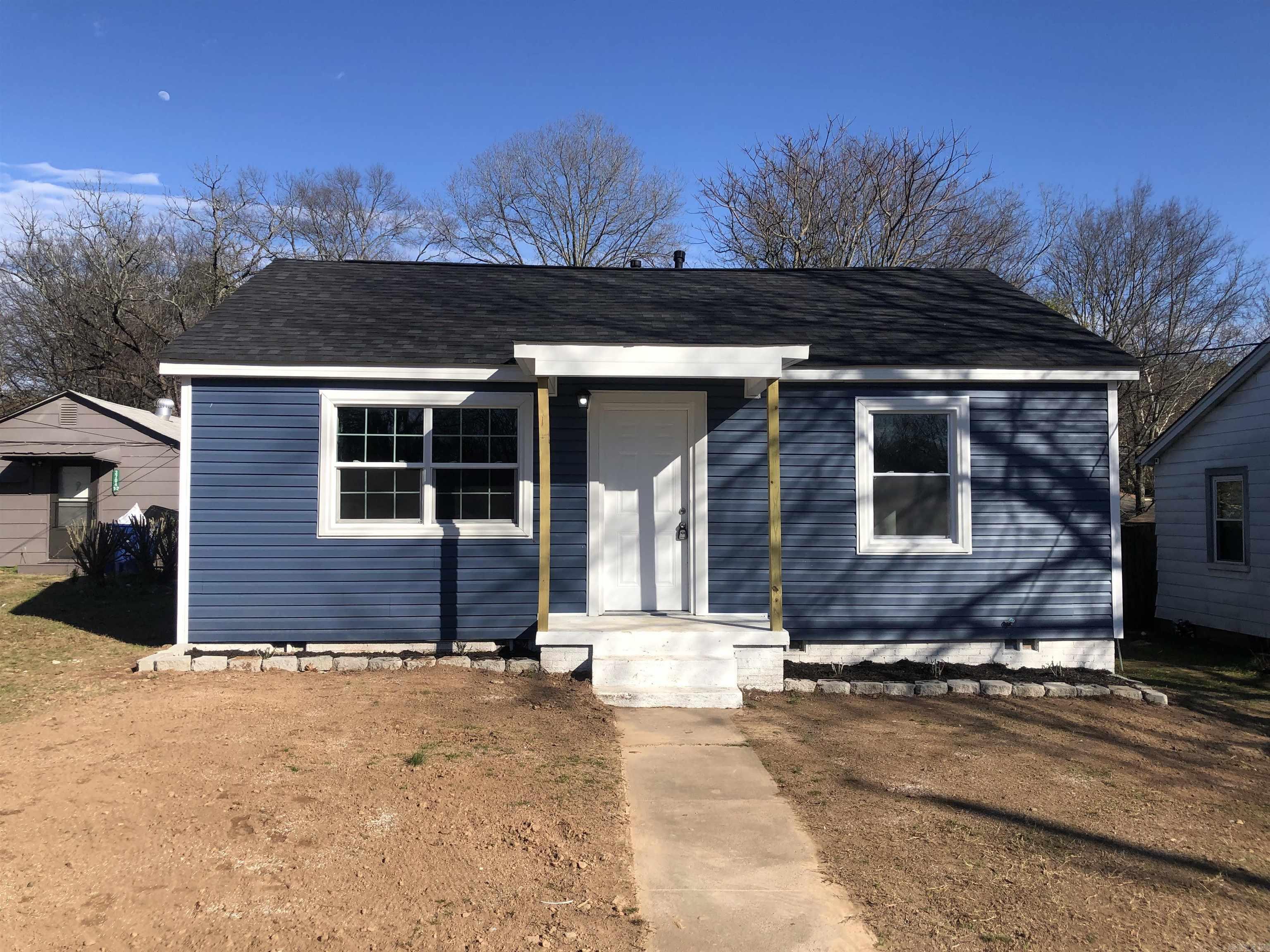 MOORES GLENDALE - Residential