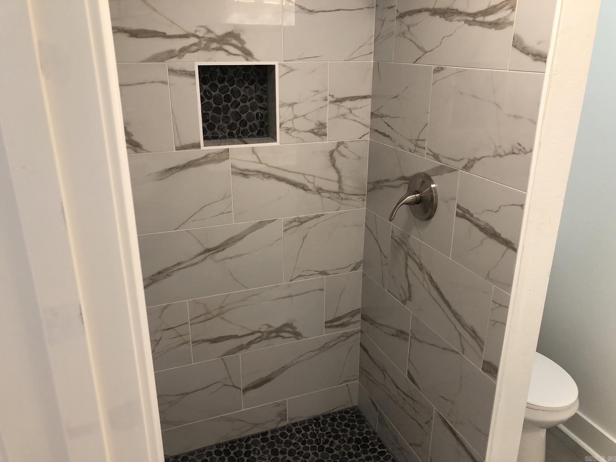 MOORES GLENDALE - Residential