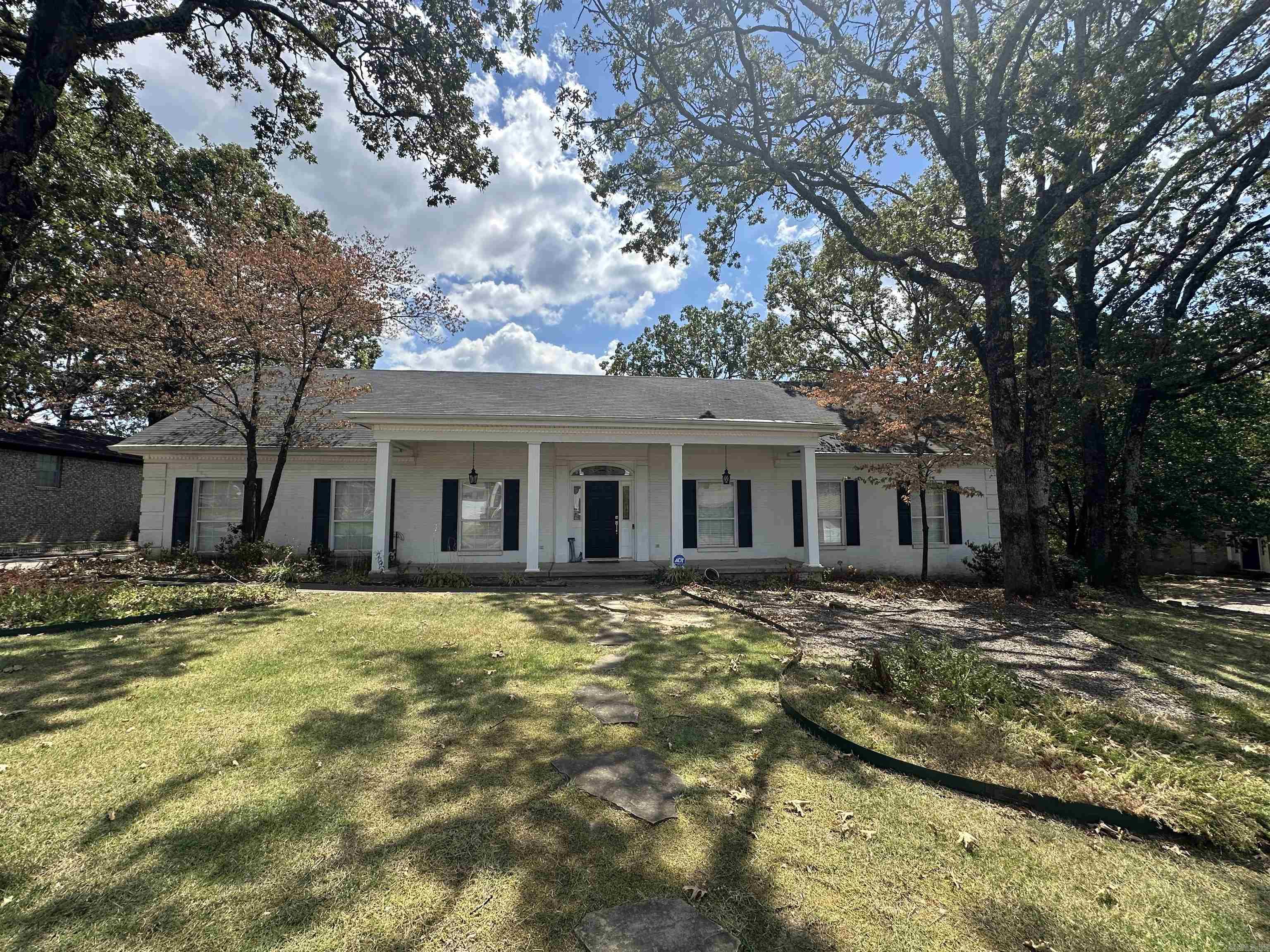 Beautiful, large family home in an excellent neighborhood. Home boasts 5 bedrooms and 3.5 bathrooms, Inground salt pool in back, large 2 car garage, fully fenced in yard, Large dining room, breakfast room, Living room with gas log fireplace, gameroom/sunroom, office. Stunning master closet and master bath. *****AGENTS PLEASE SEE REMARKS BEFORE SHOWING*****