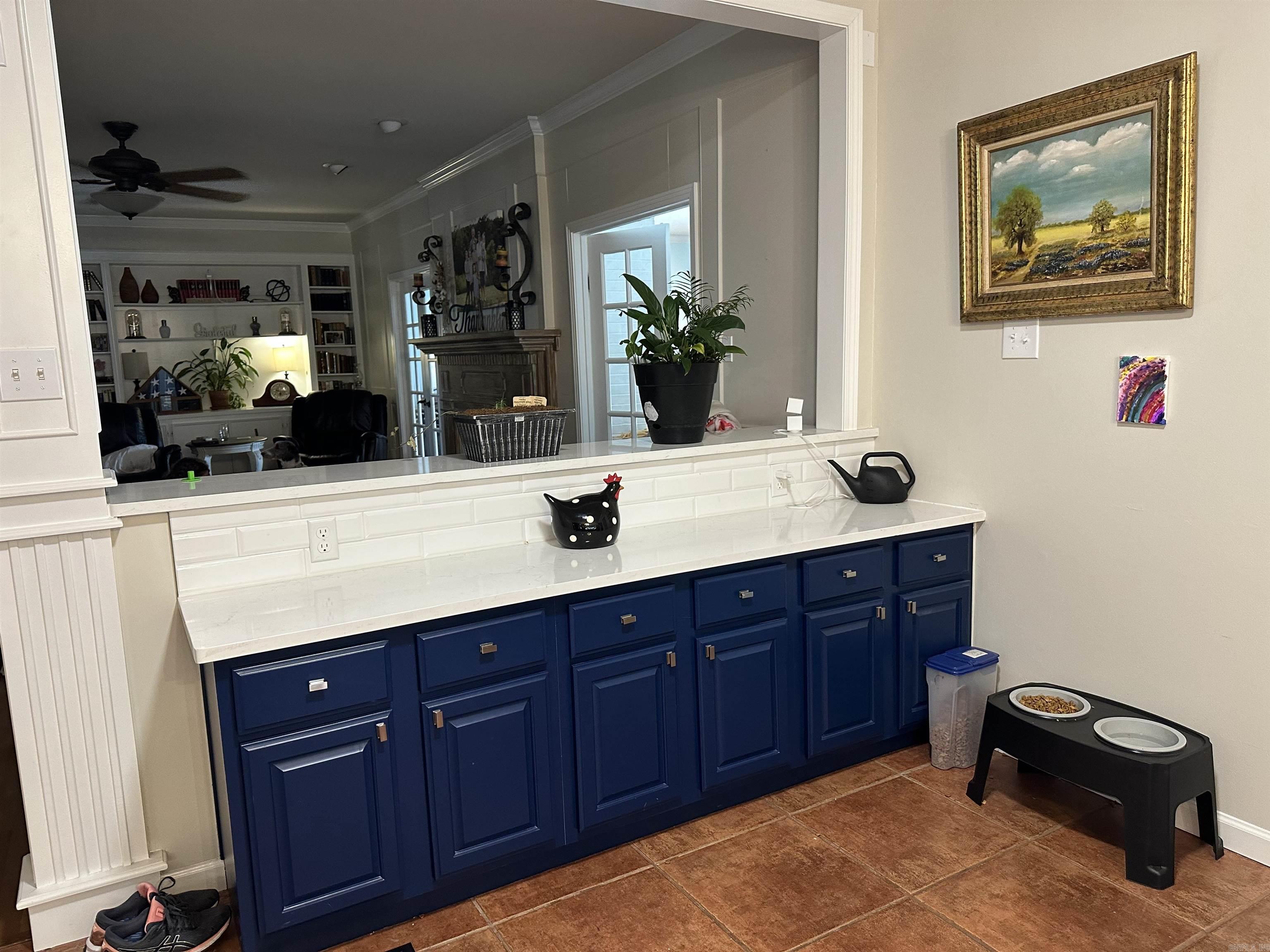 INDIAN HILLS - Residential