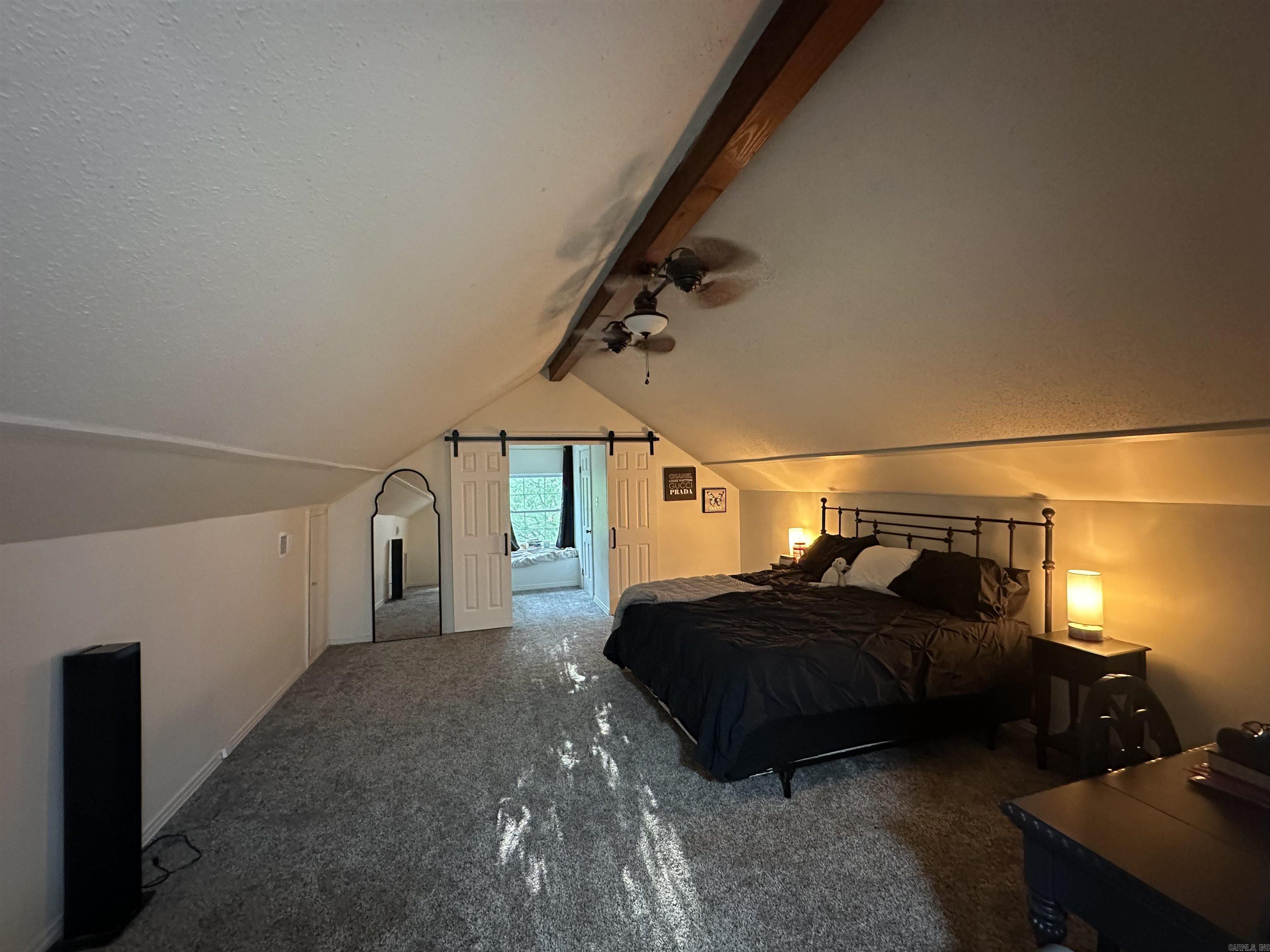 INDIAN HILLS - Residential