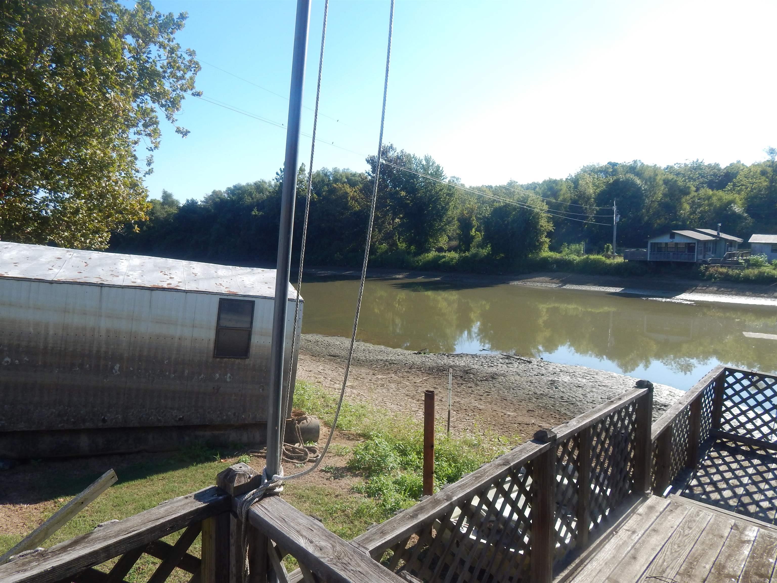 00-10-09 - River - Land