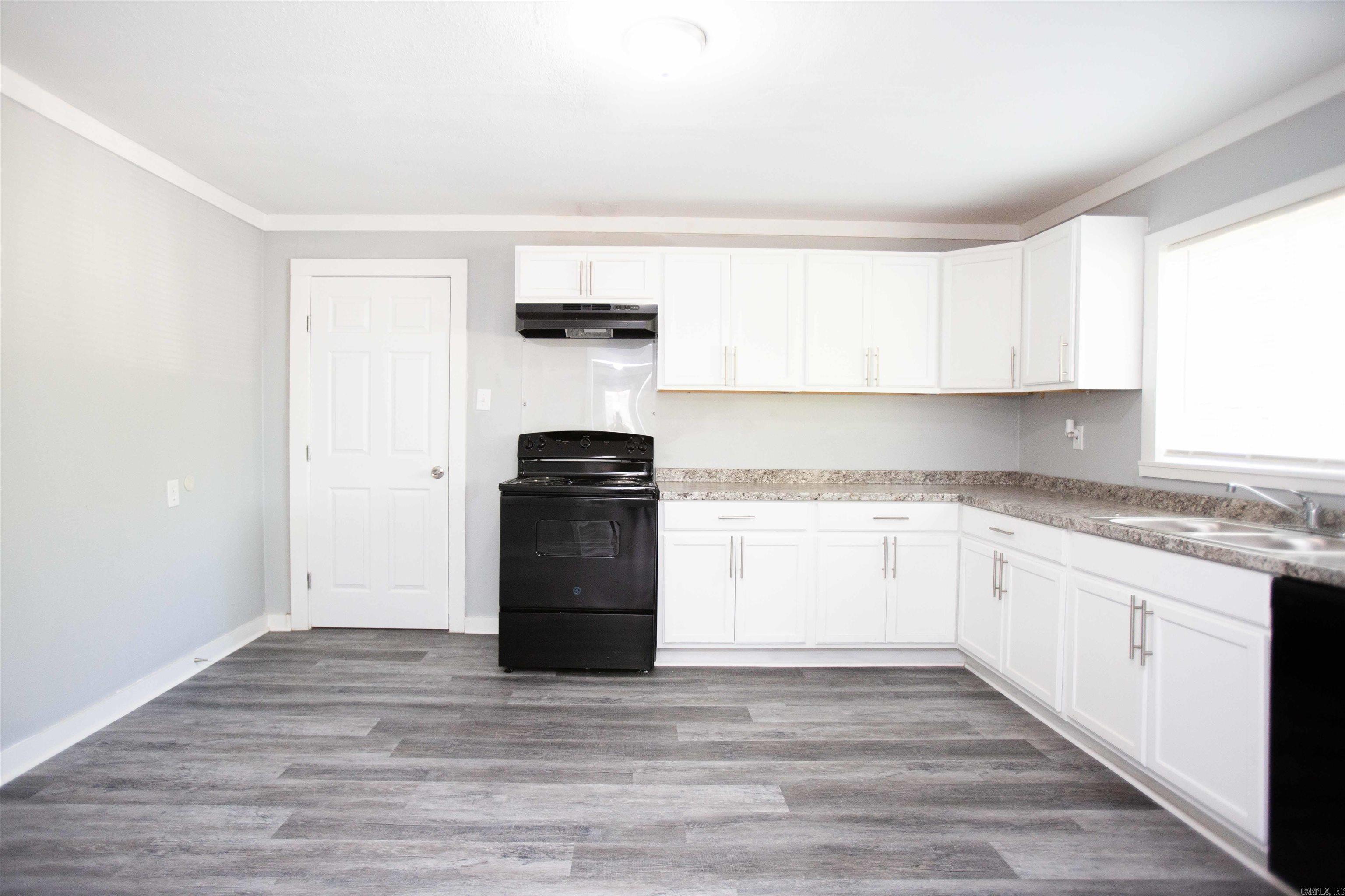 Harwell R F - Residential Lease