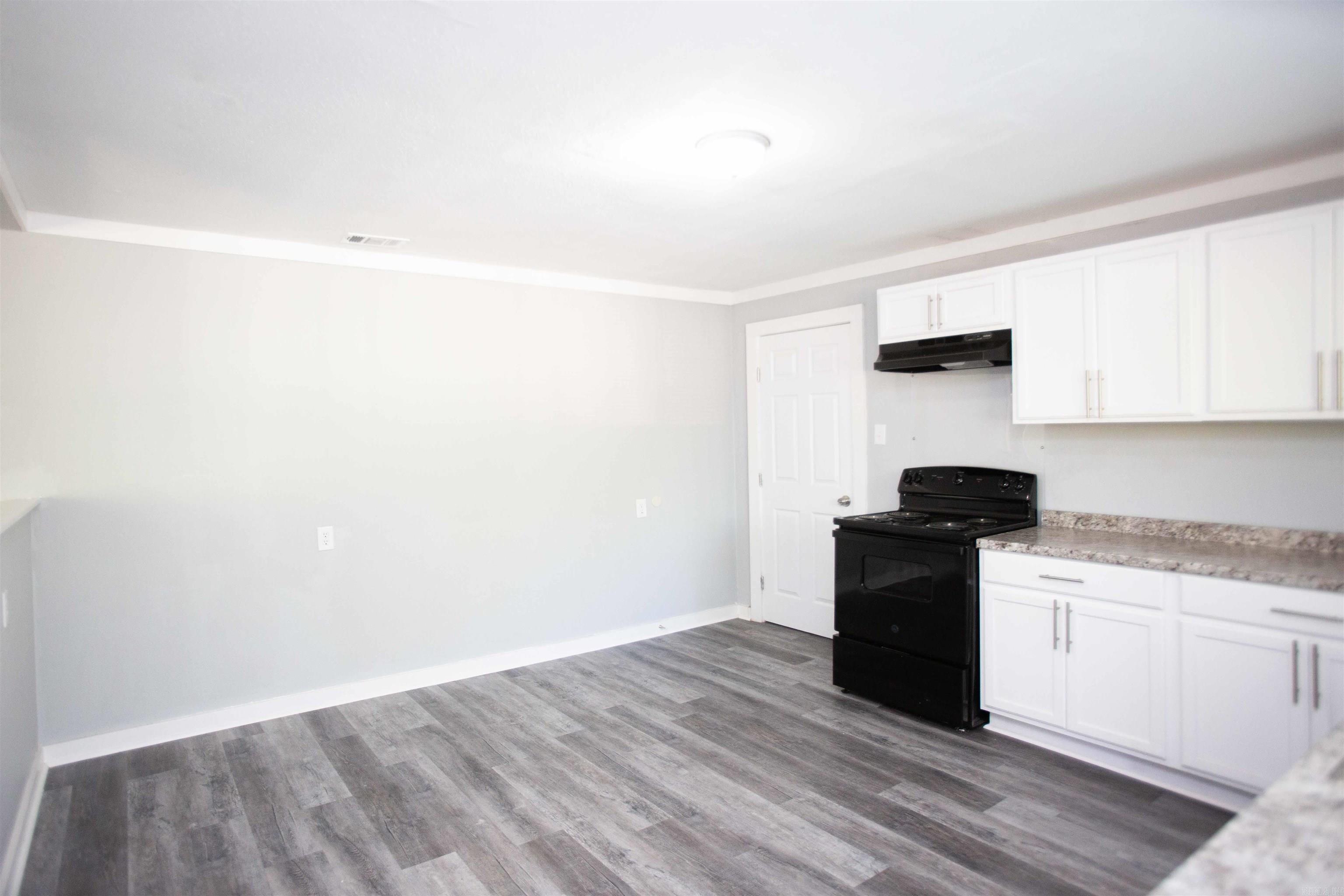 Harwell R F - Residential Lease