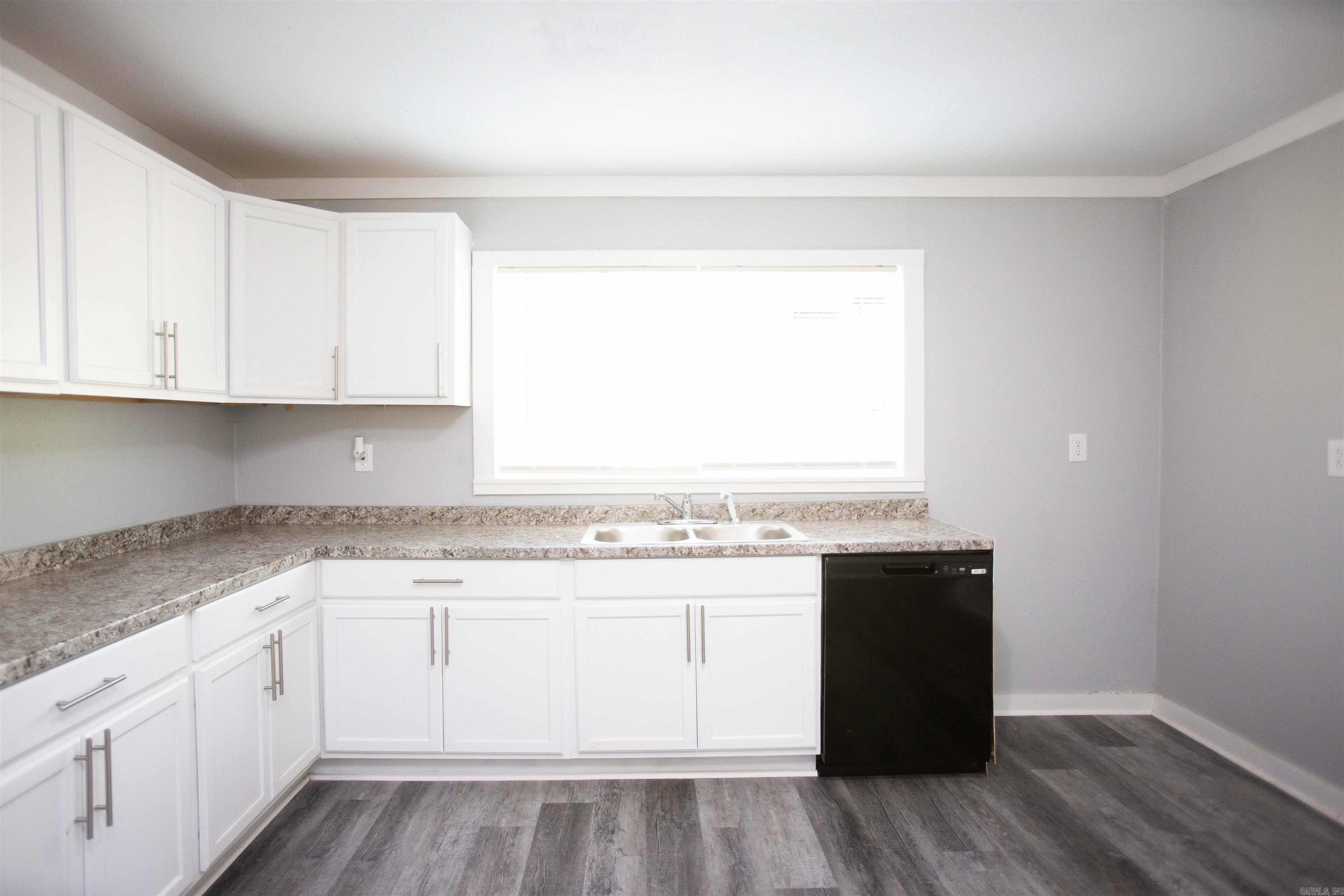 Harwell R F - Residential Lease