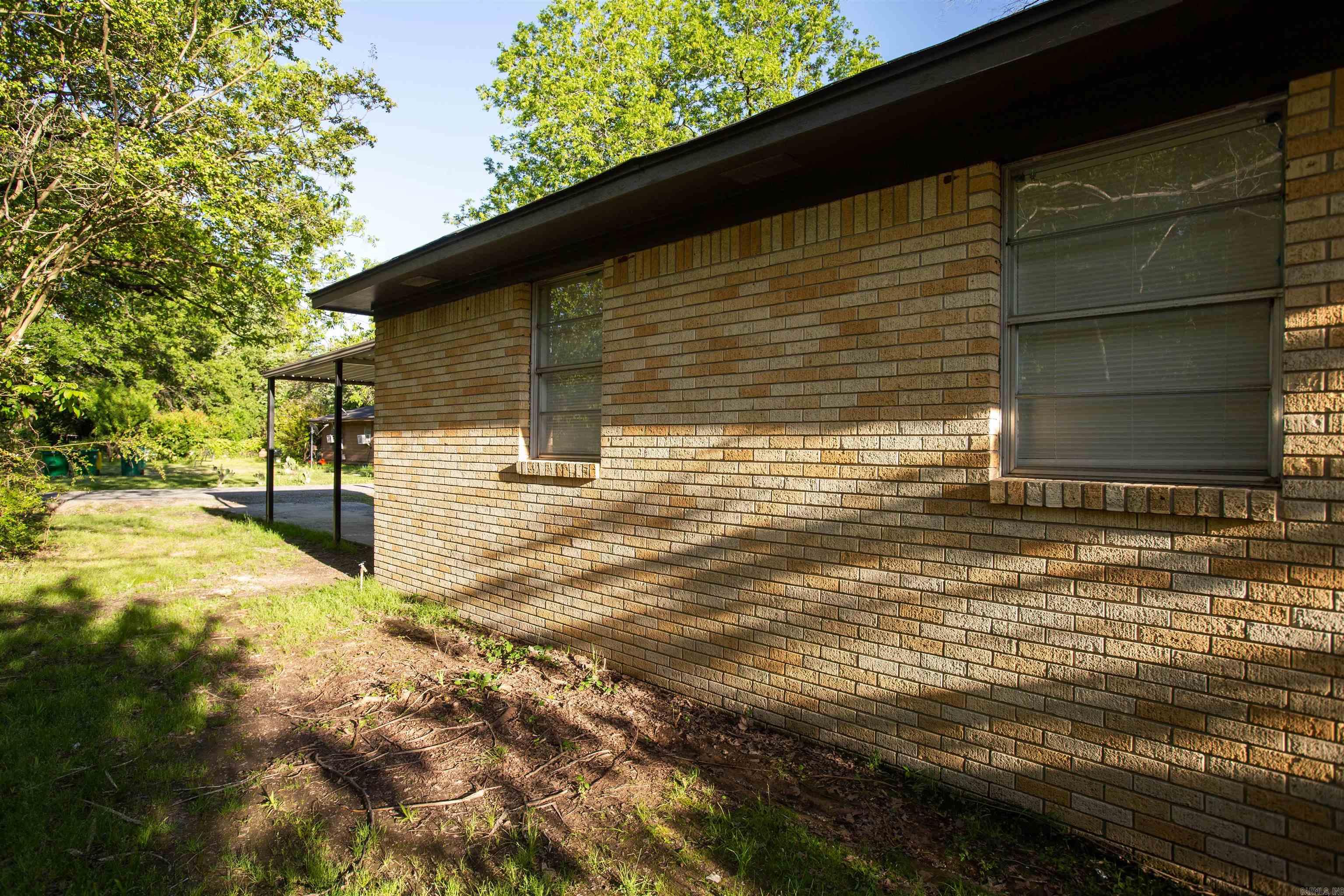 Harwell R F - Residential Lease