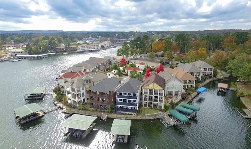 Paradise Lake Village Townhomes - Residential
