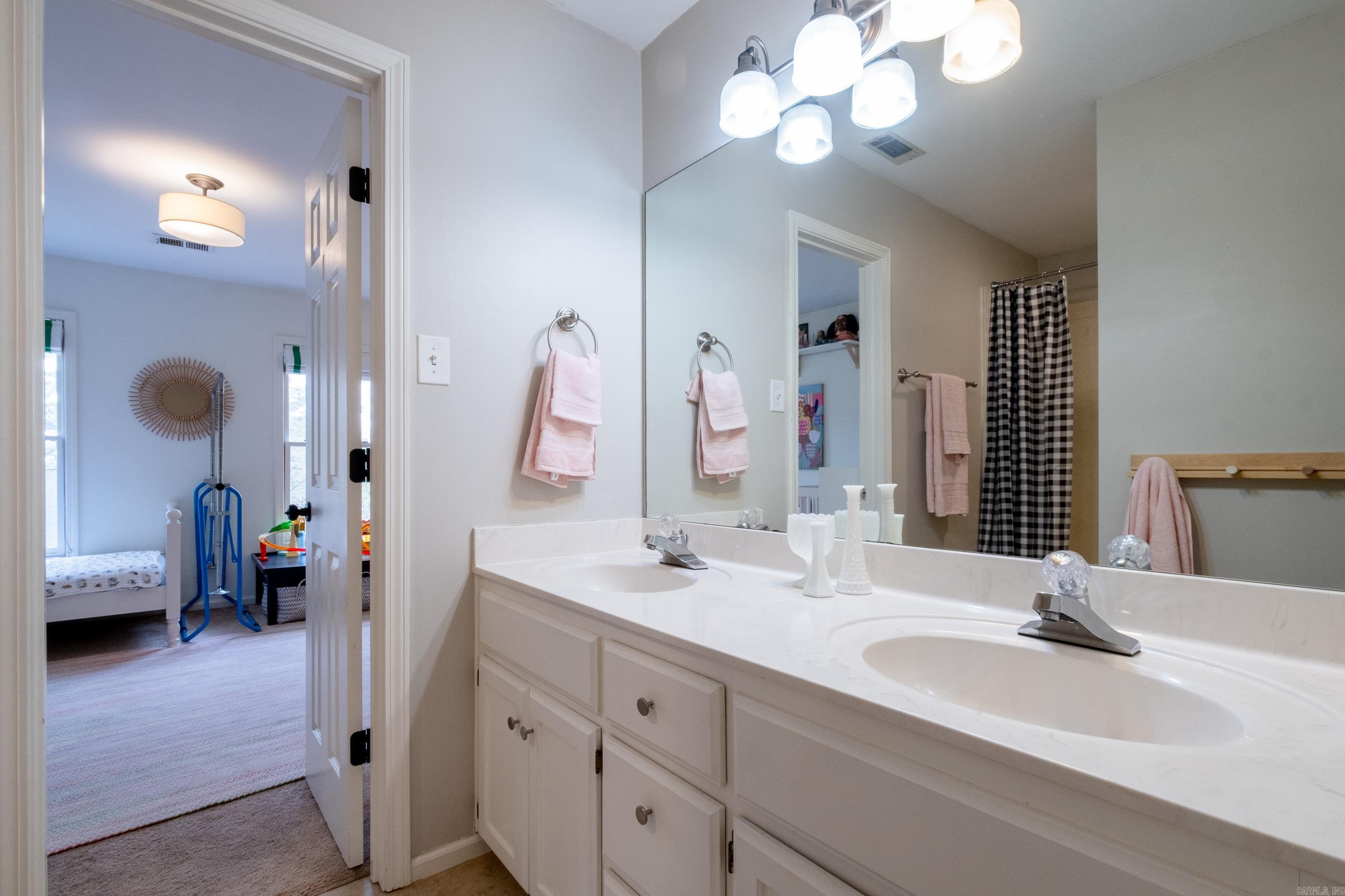 ST CHARLES ADDN - Residential