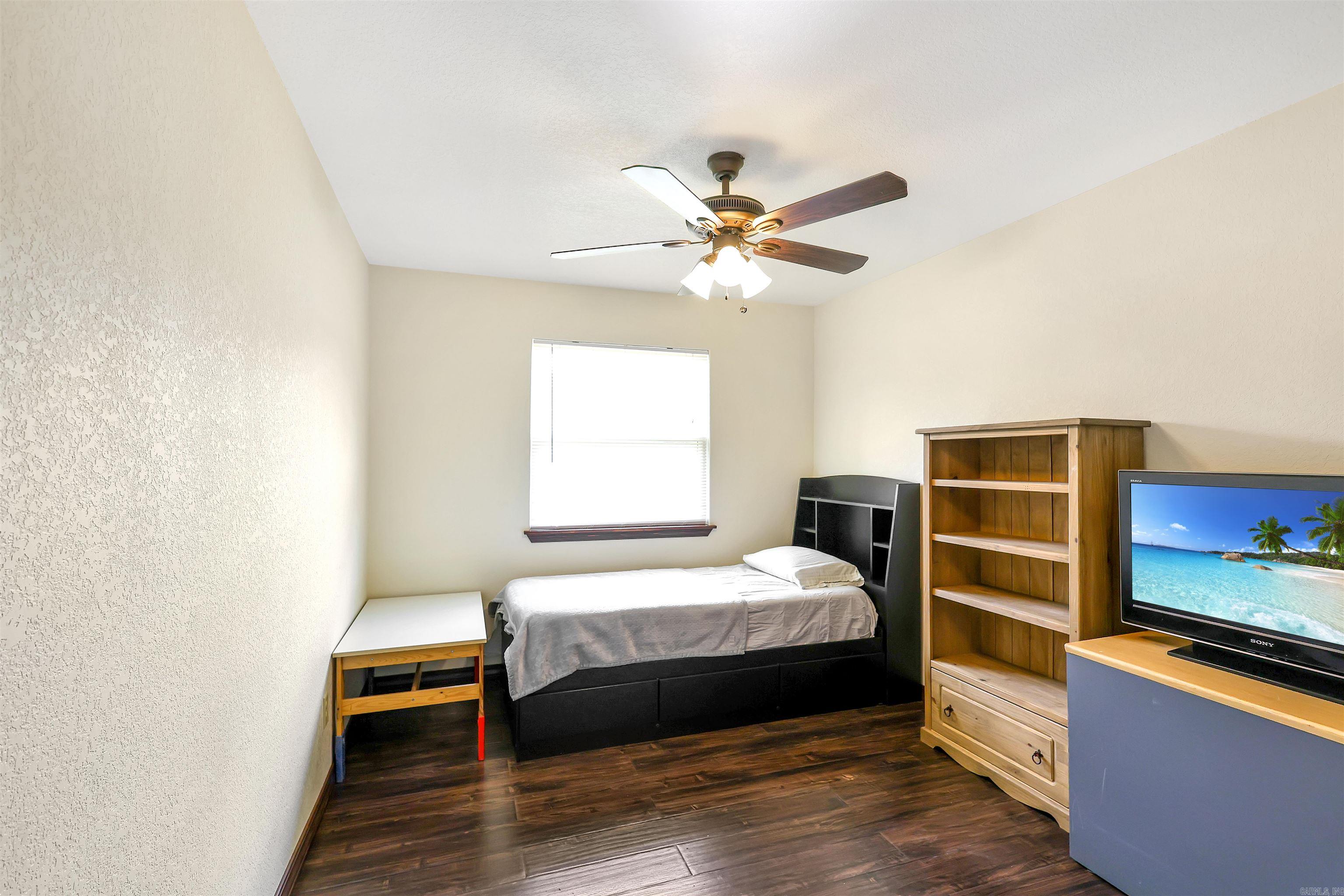 PINE PARK - Residential