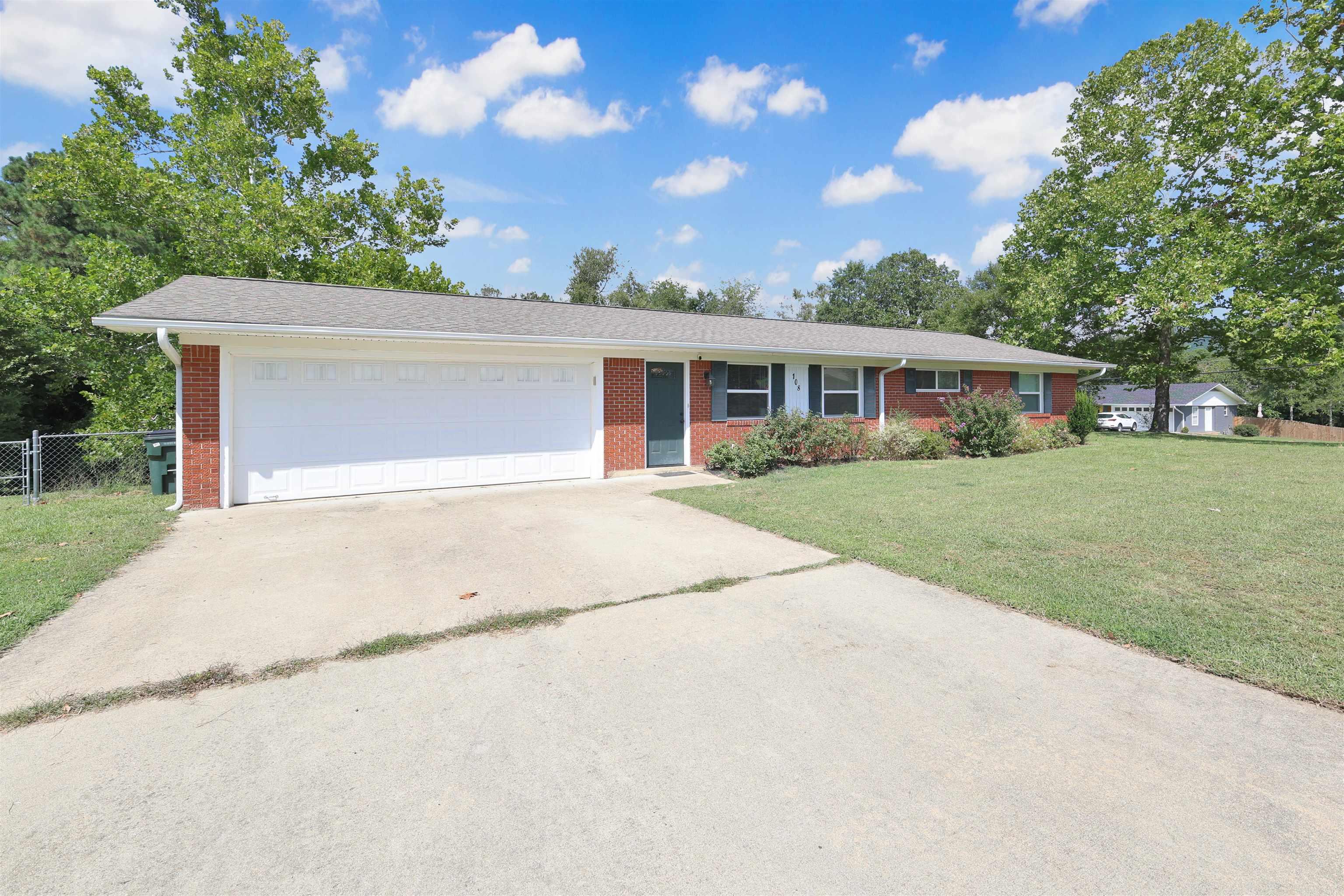 PINE PARK - Residential