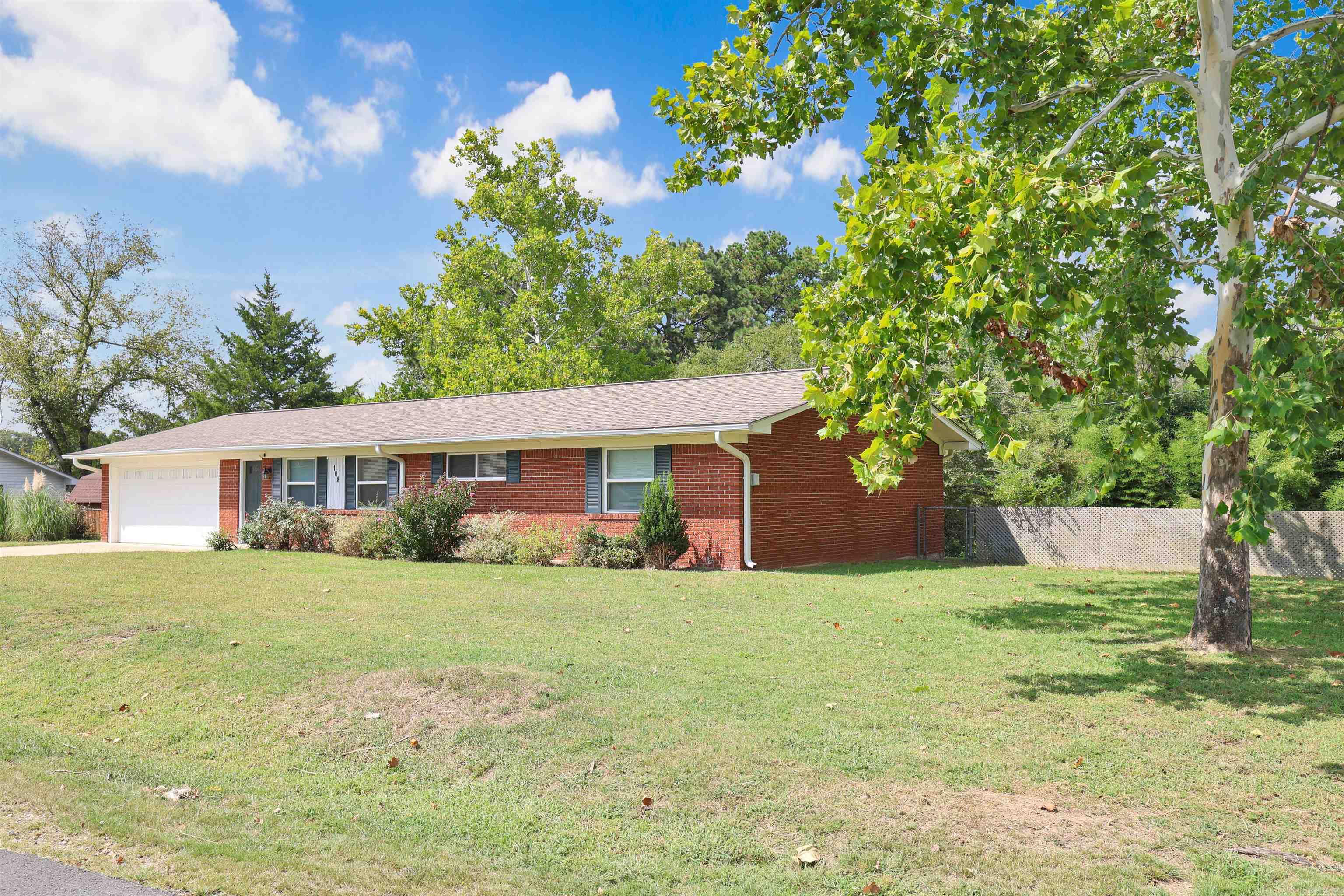 PINE PARK - Residential