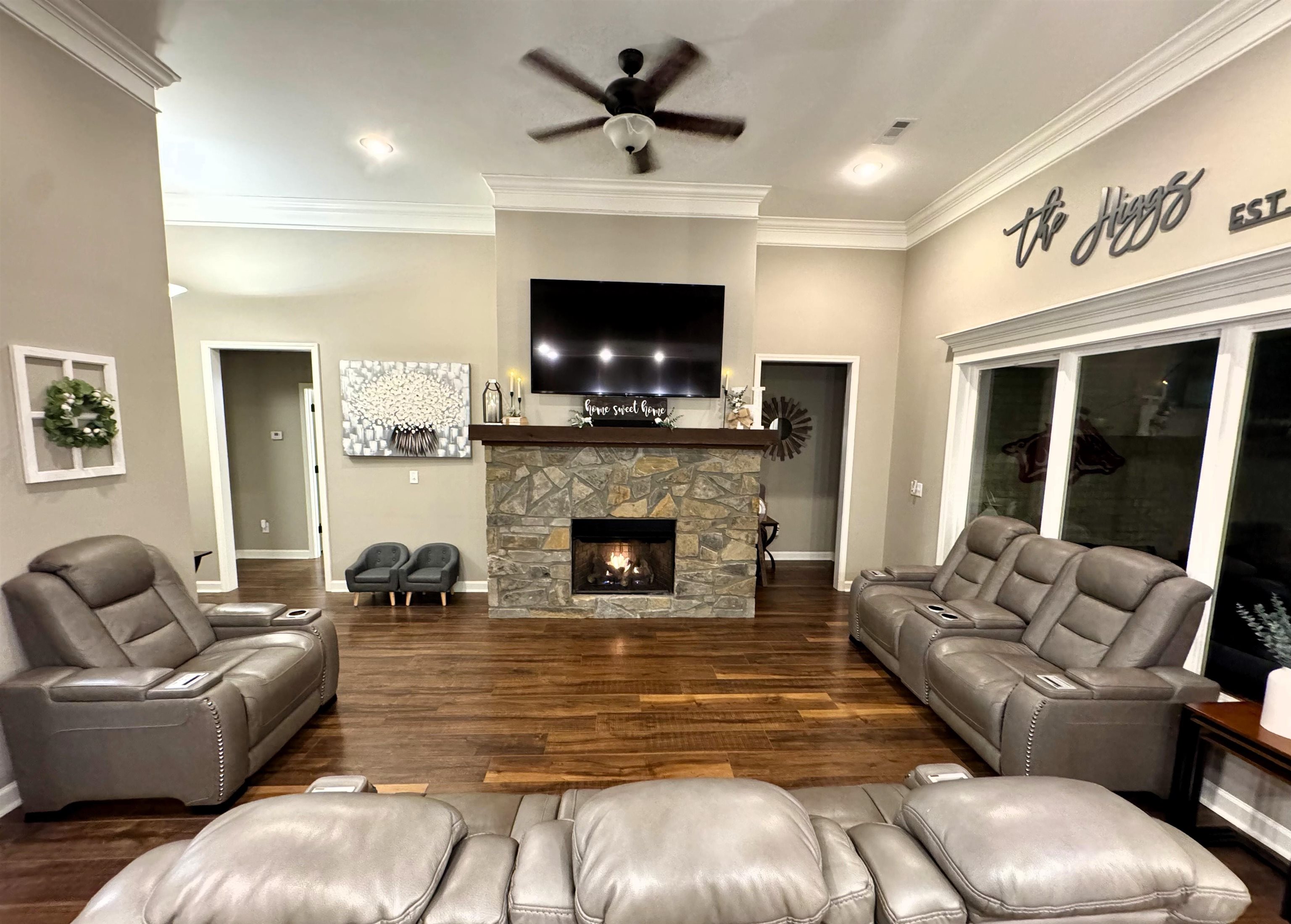 HUNTER CROSSING - Residential