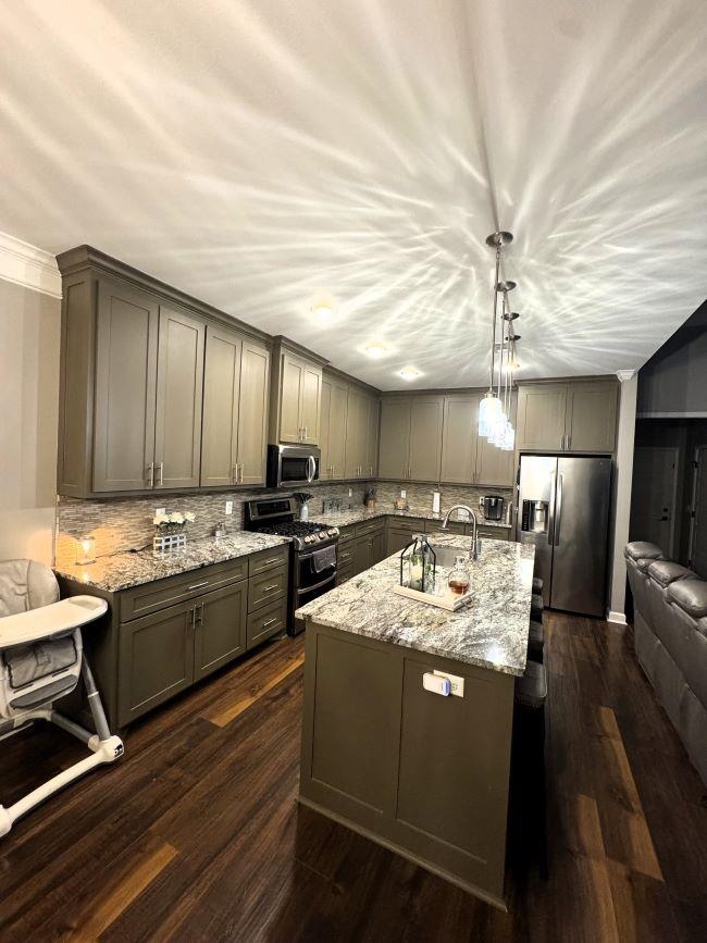 HUNTER CROSSING - Residential