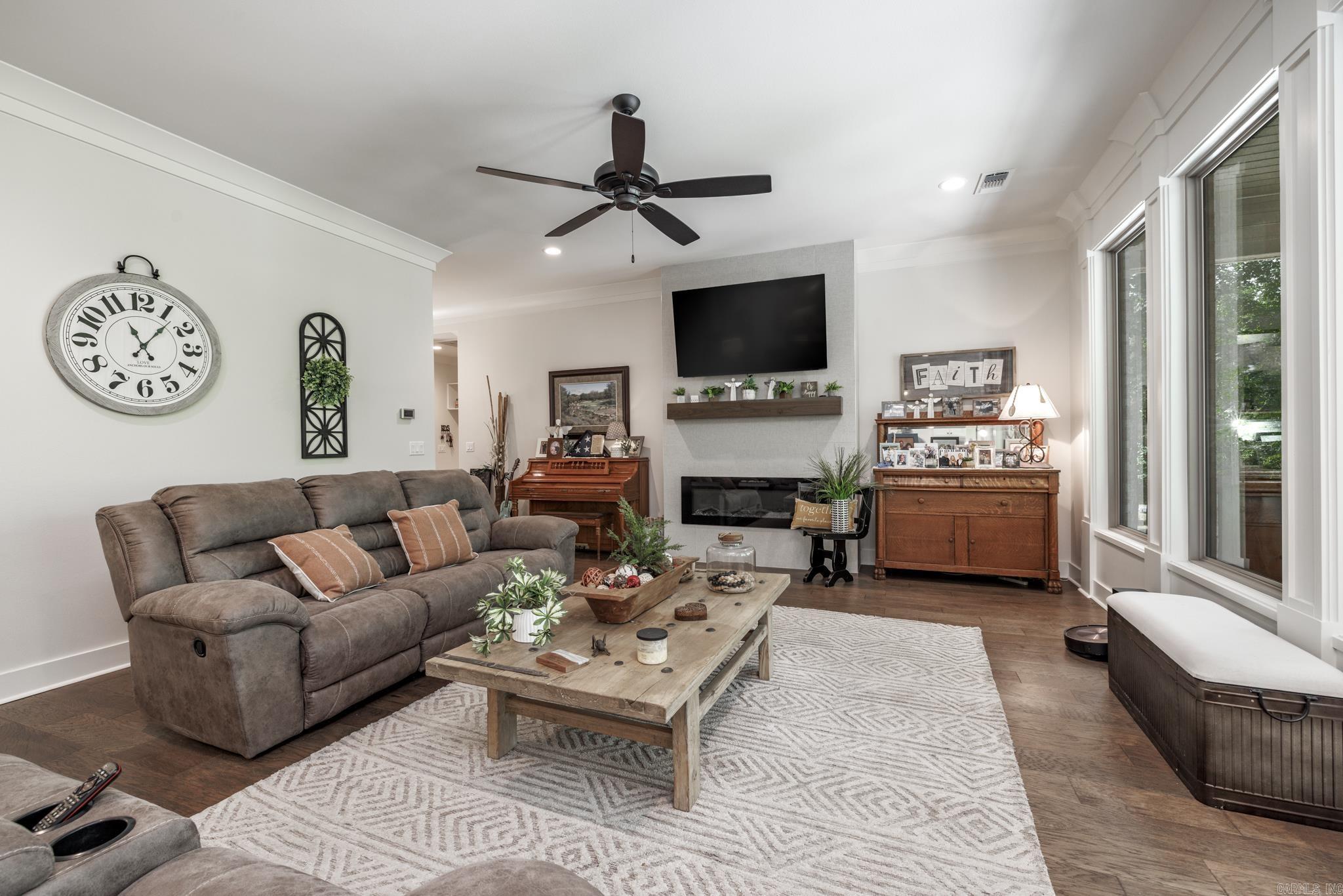 PACIFICA VILLAS - Residential