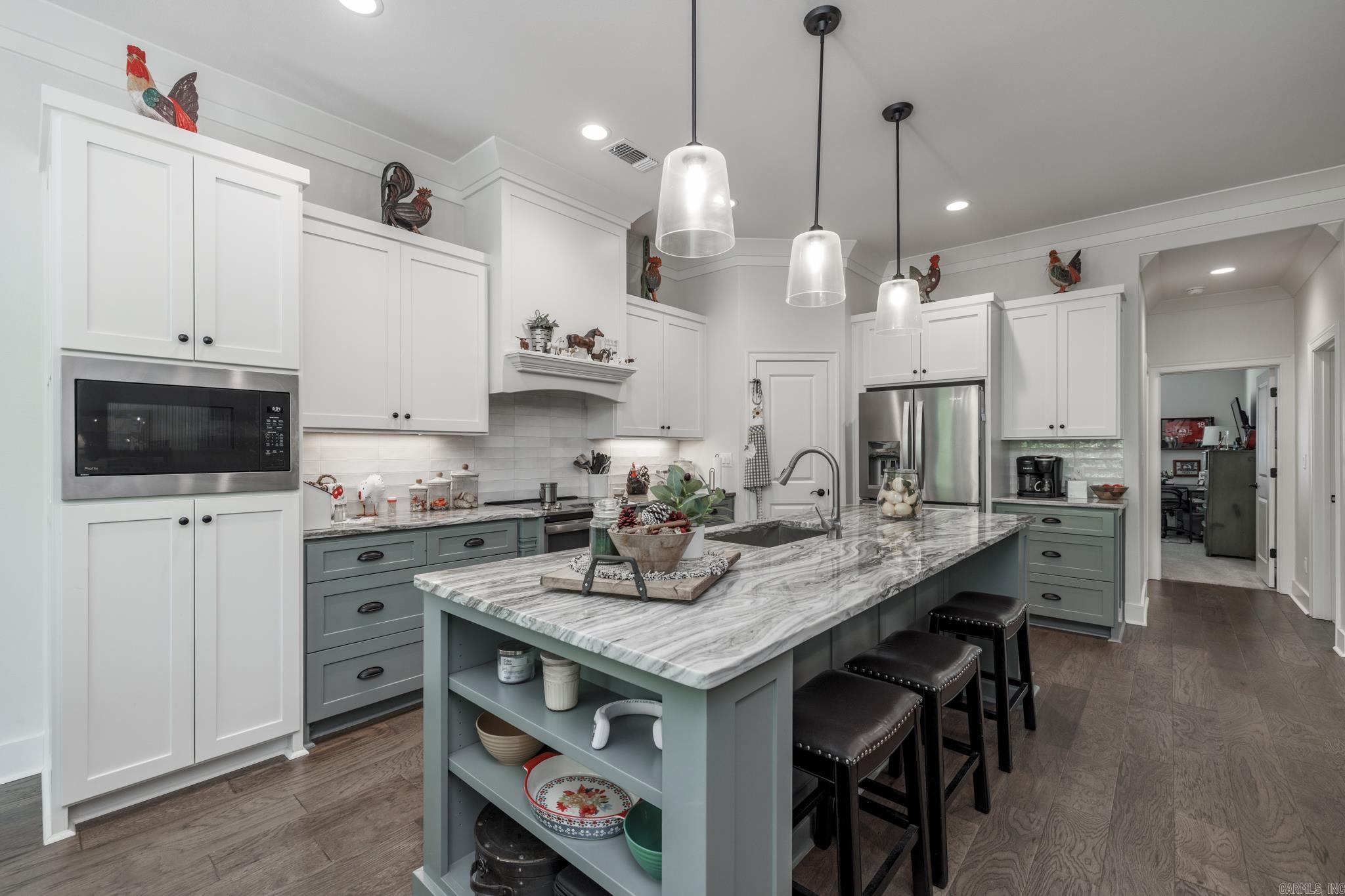 PACIFICA VILLAS - Residential