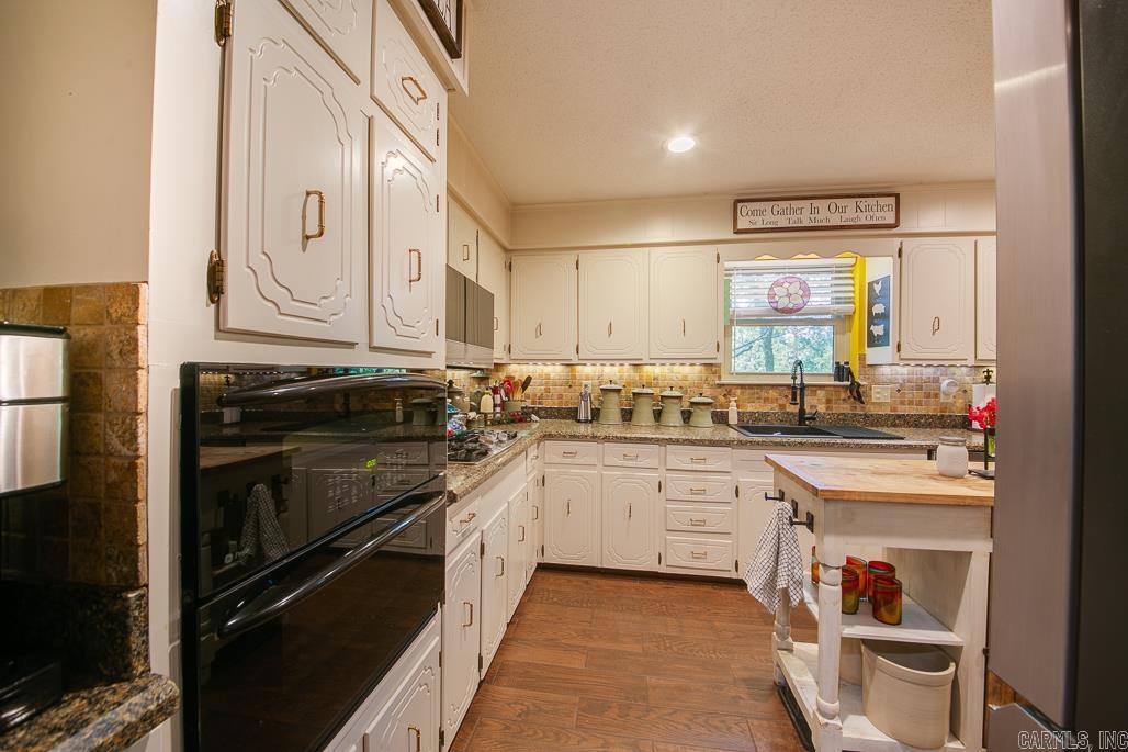 GLADEWOOD HEIGHTS - Residential