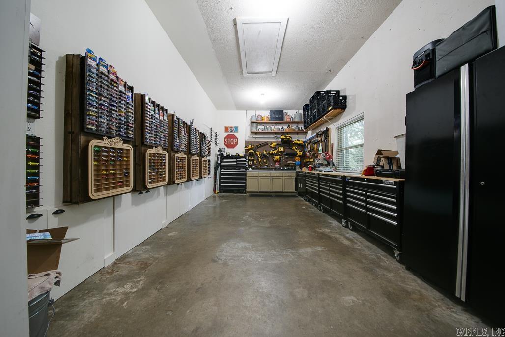 GLADEWOOD HEIGHTS - Residential