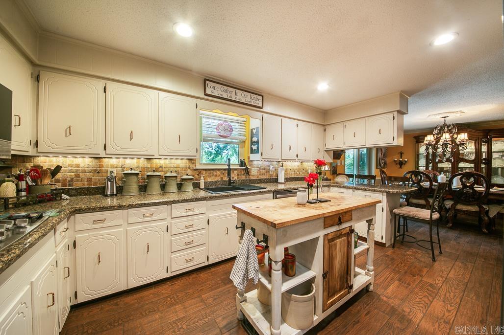 GLADEWOOD HEIGHTS - Residential