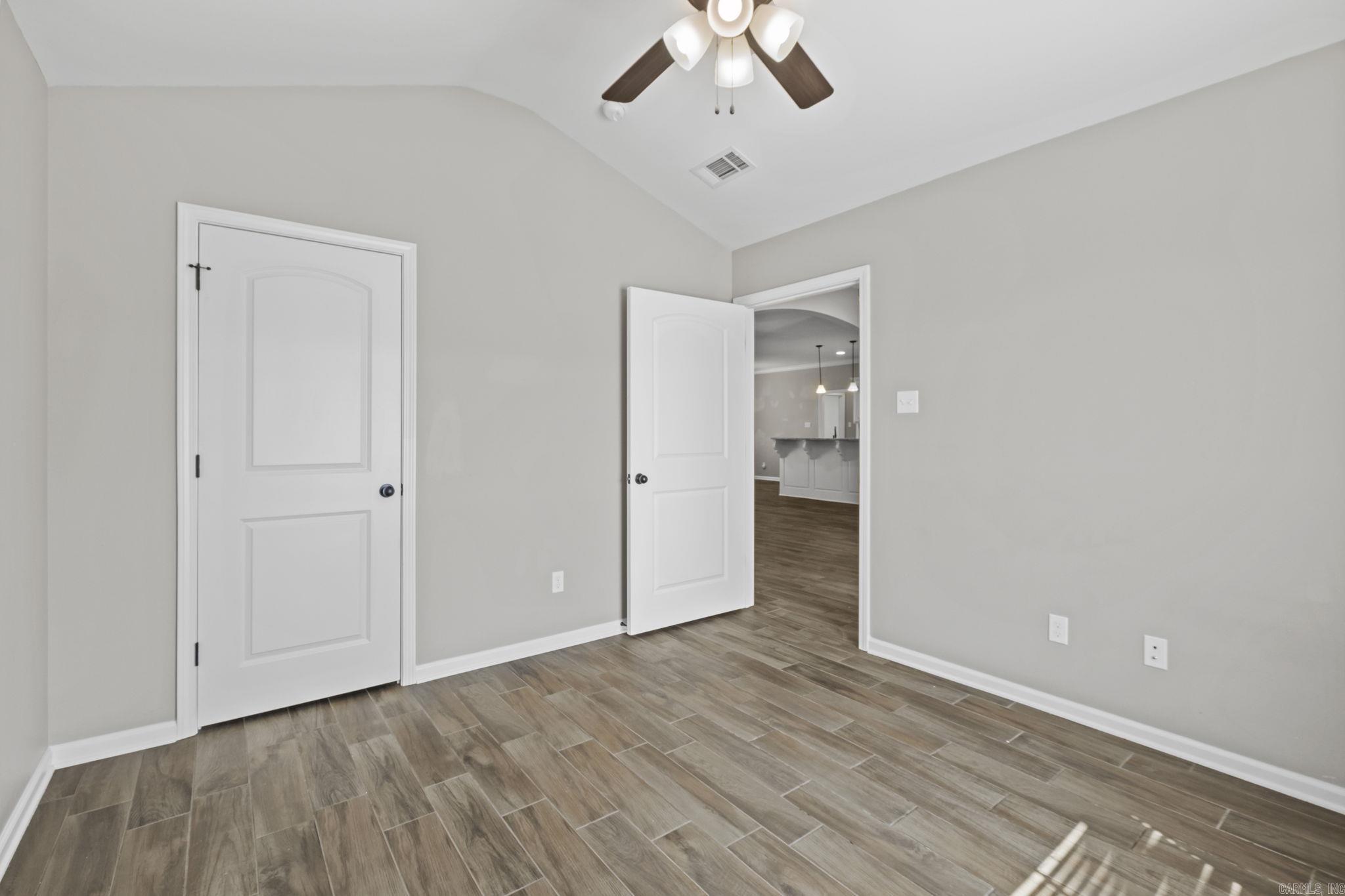 MILLERS GLENN - Residential