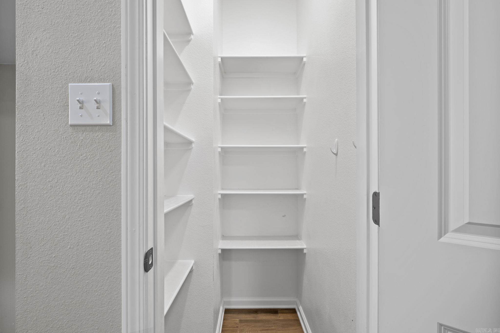 MILLERS GLENN - Residential