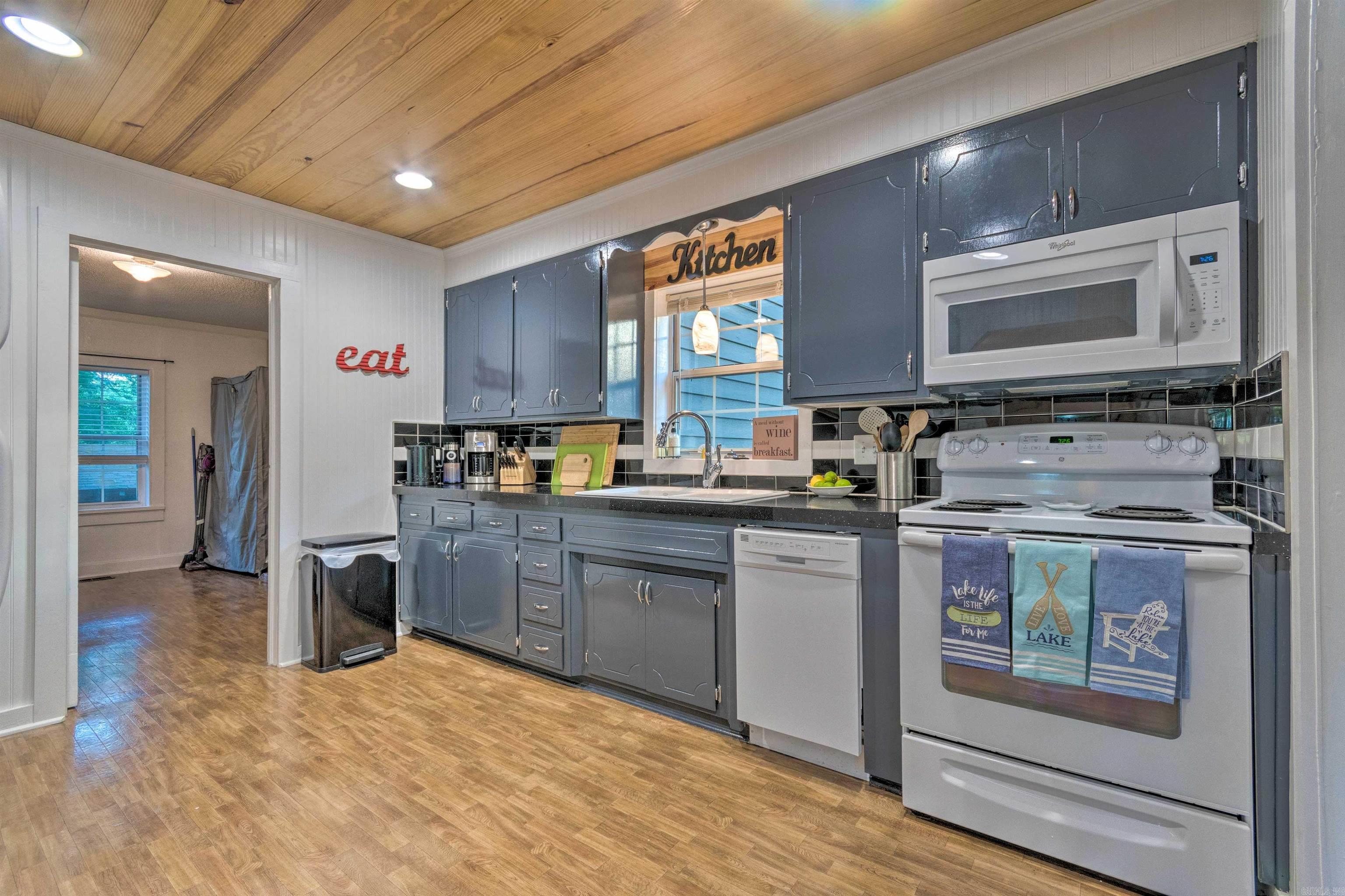 BEACH HAVEN - Residential