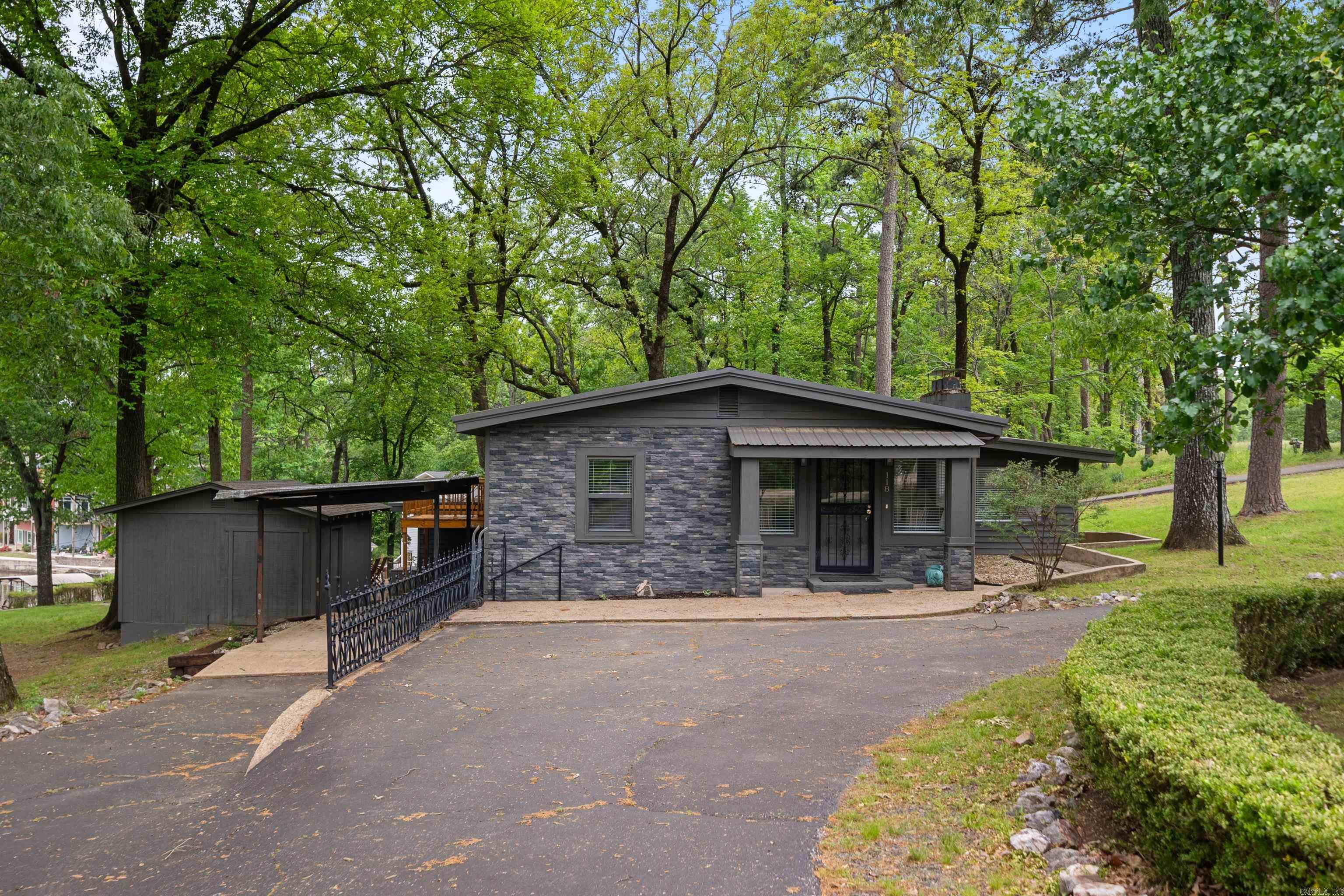 BEACH HAVEN - Residential