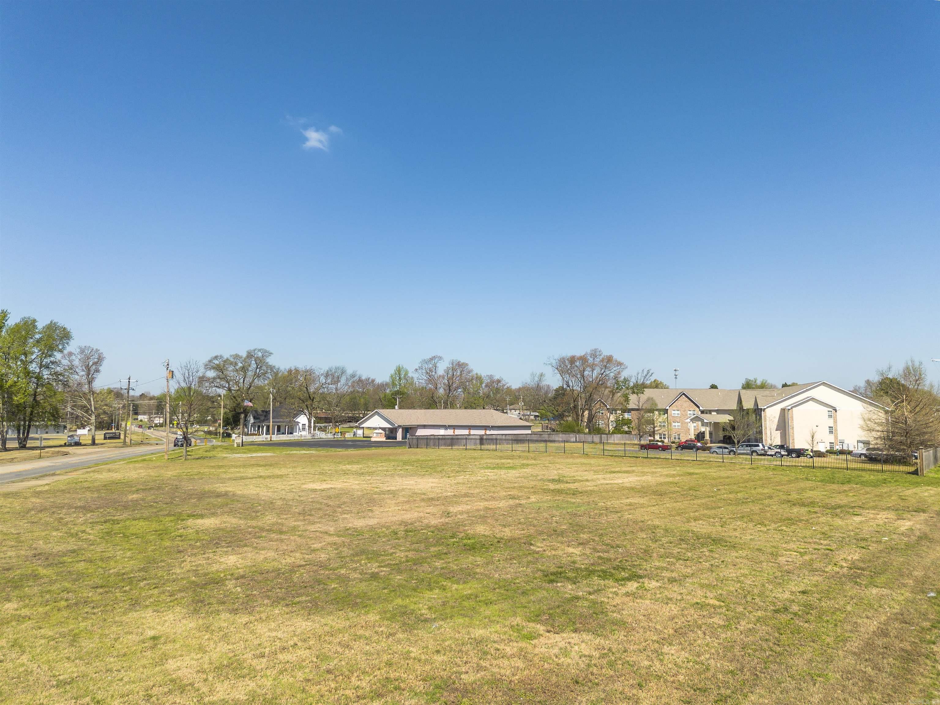 Cabot City Area - Commercial Sale