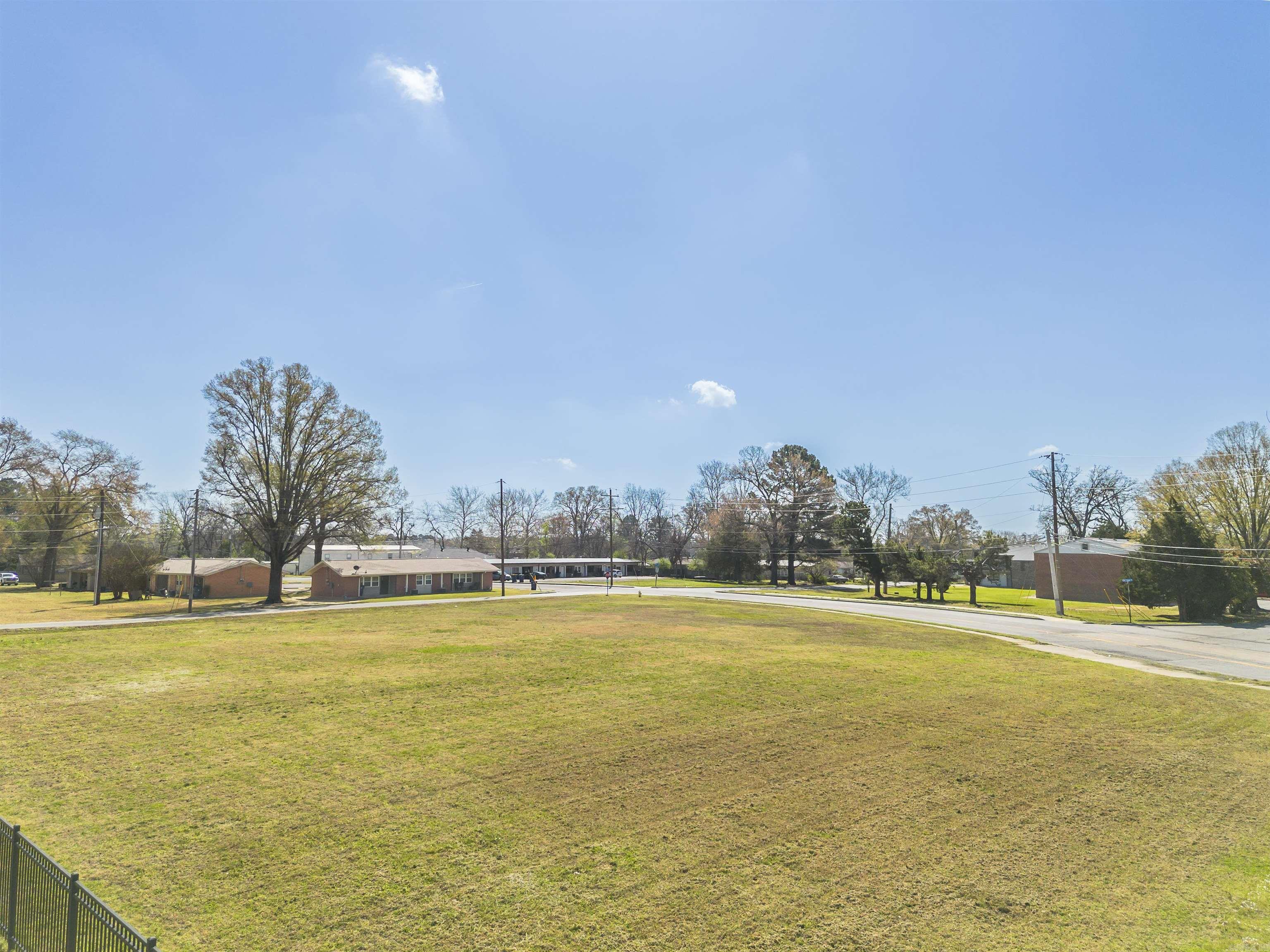 Cabot City Area - Commercial Sale